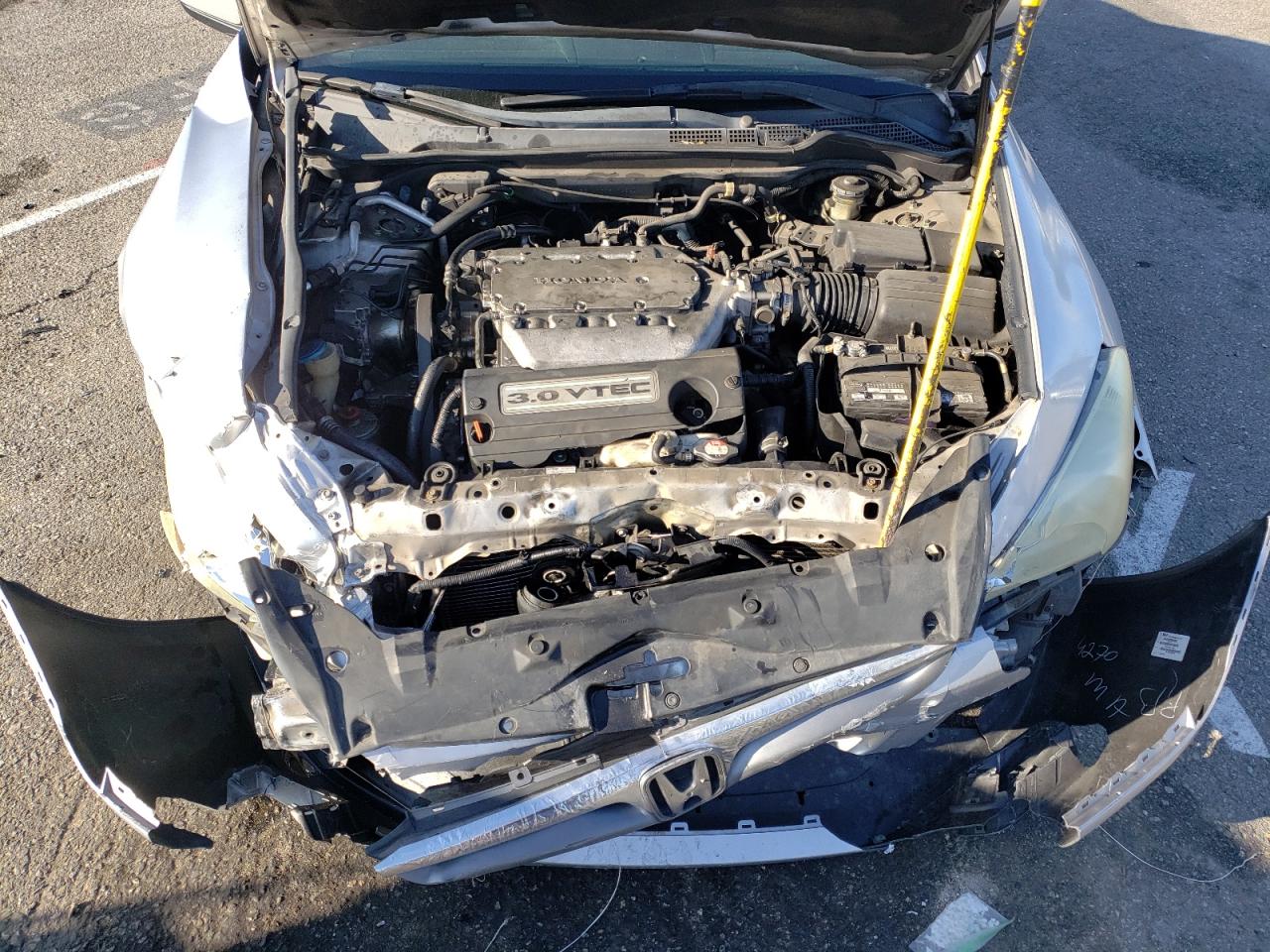 Photo 10 VIN: 1HGCM66376A043647 - HONDA ACCORD 