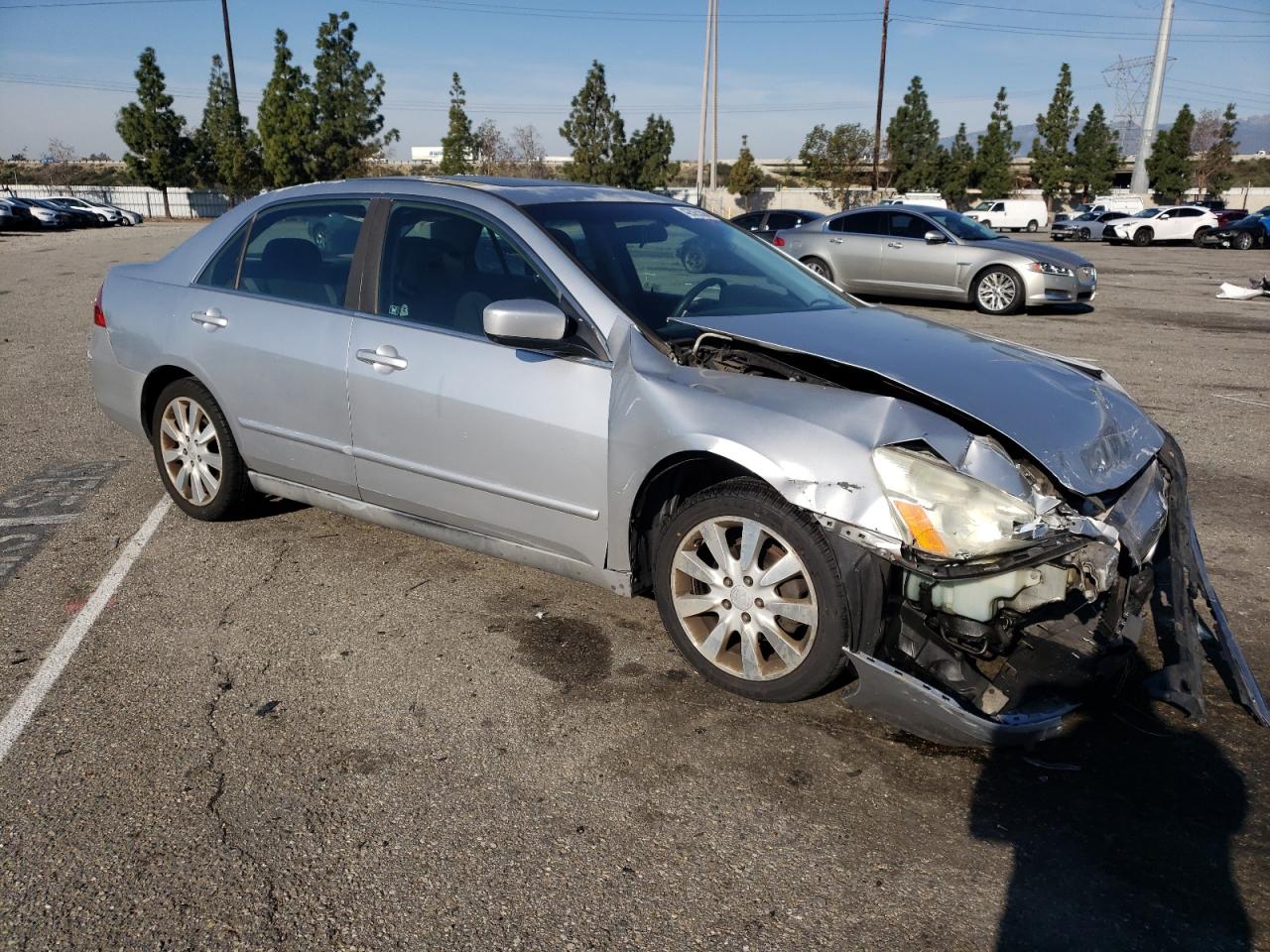 Photo 3 VIN: 1HGCM66376A043647 - HONDA ACCORD 