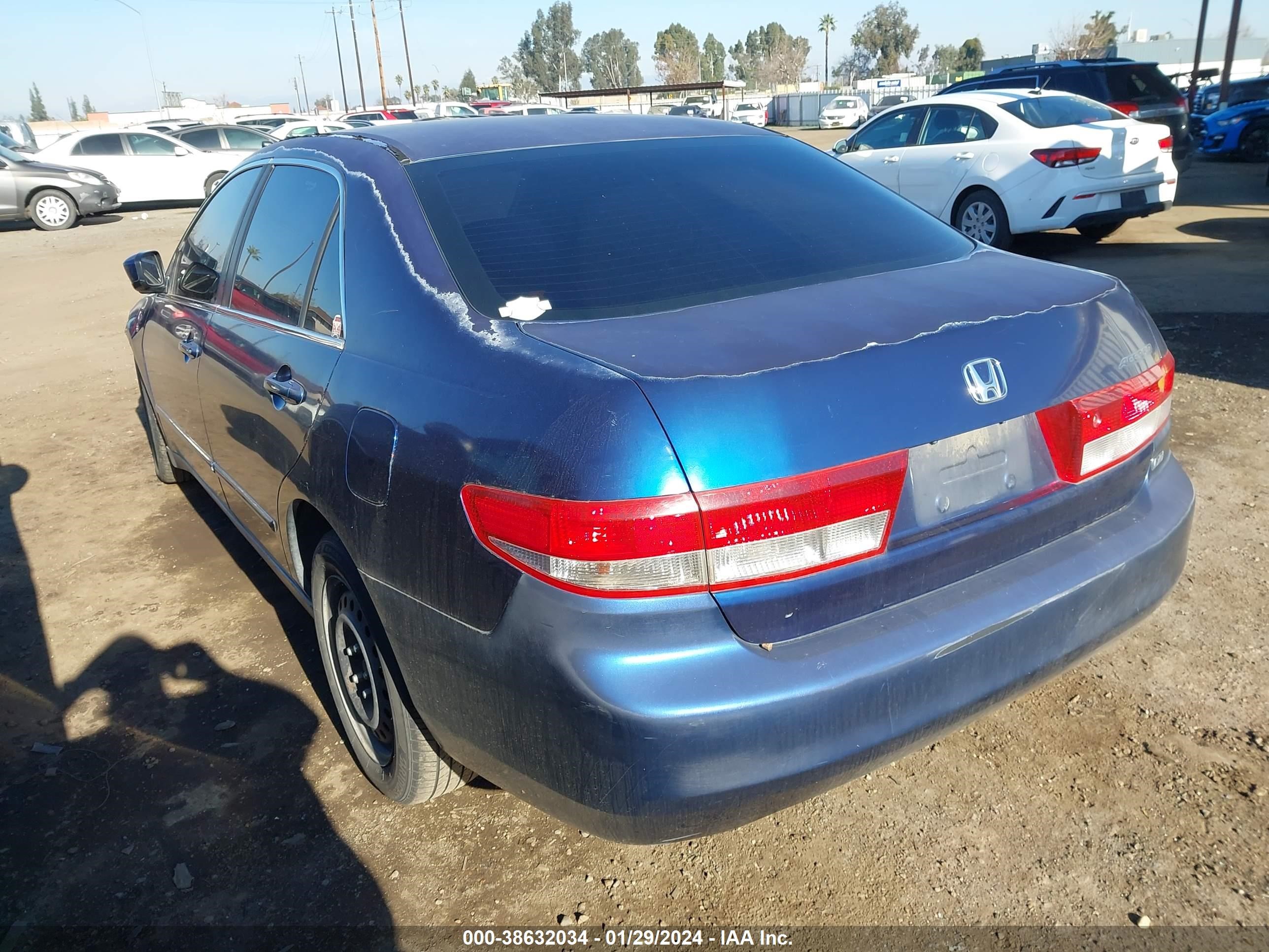 Photo 2 VIN: 1HGCM663X4A078079 - HONDA ACCORD 