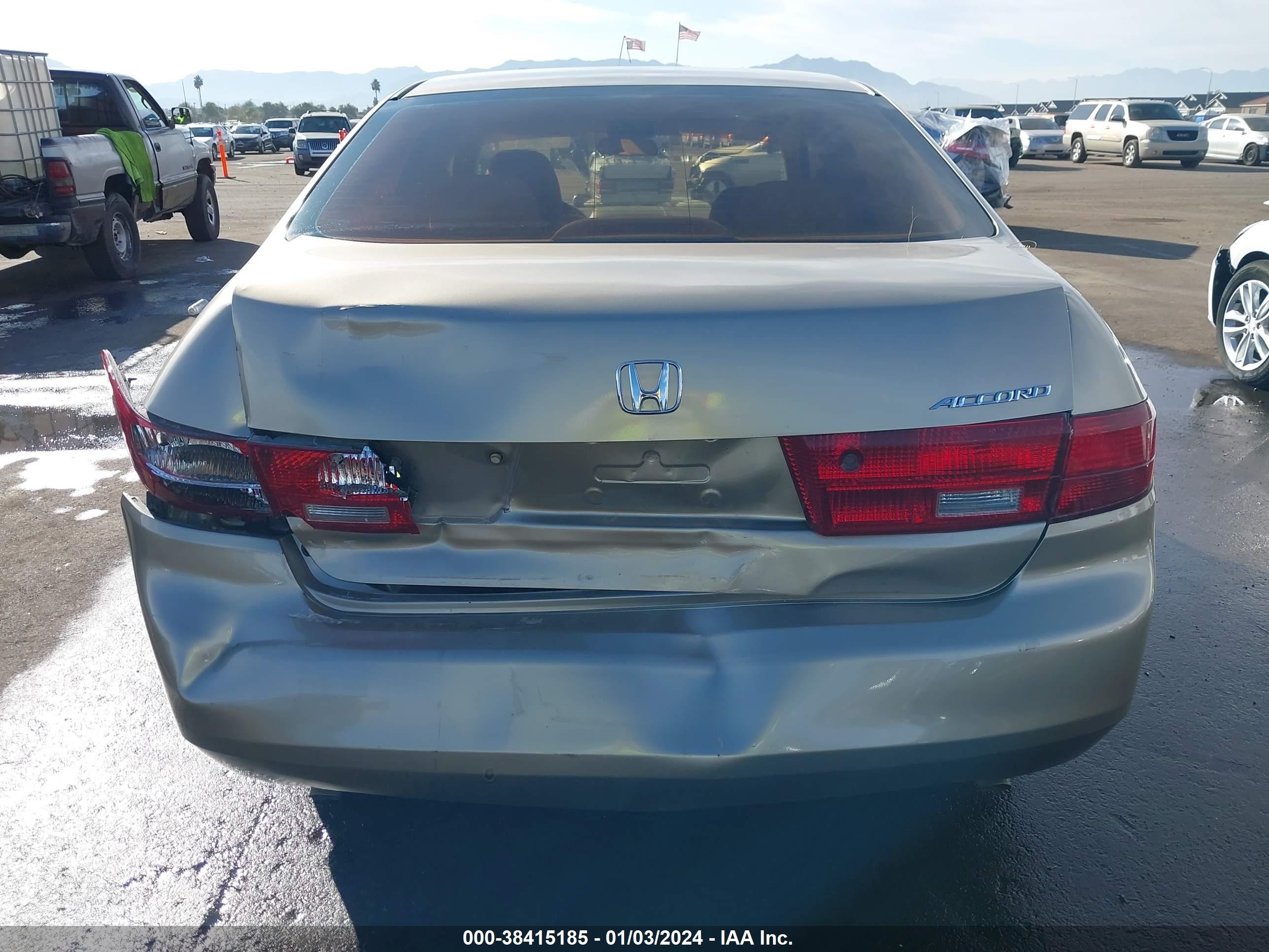 Photo 15 VIN: 1HGCM663X5A042183 - HONDA ACCORD 