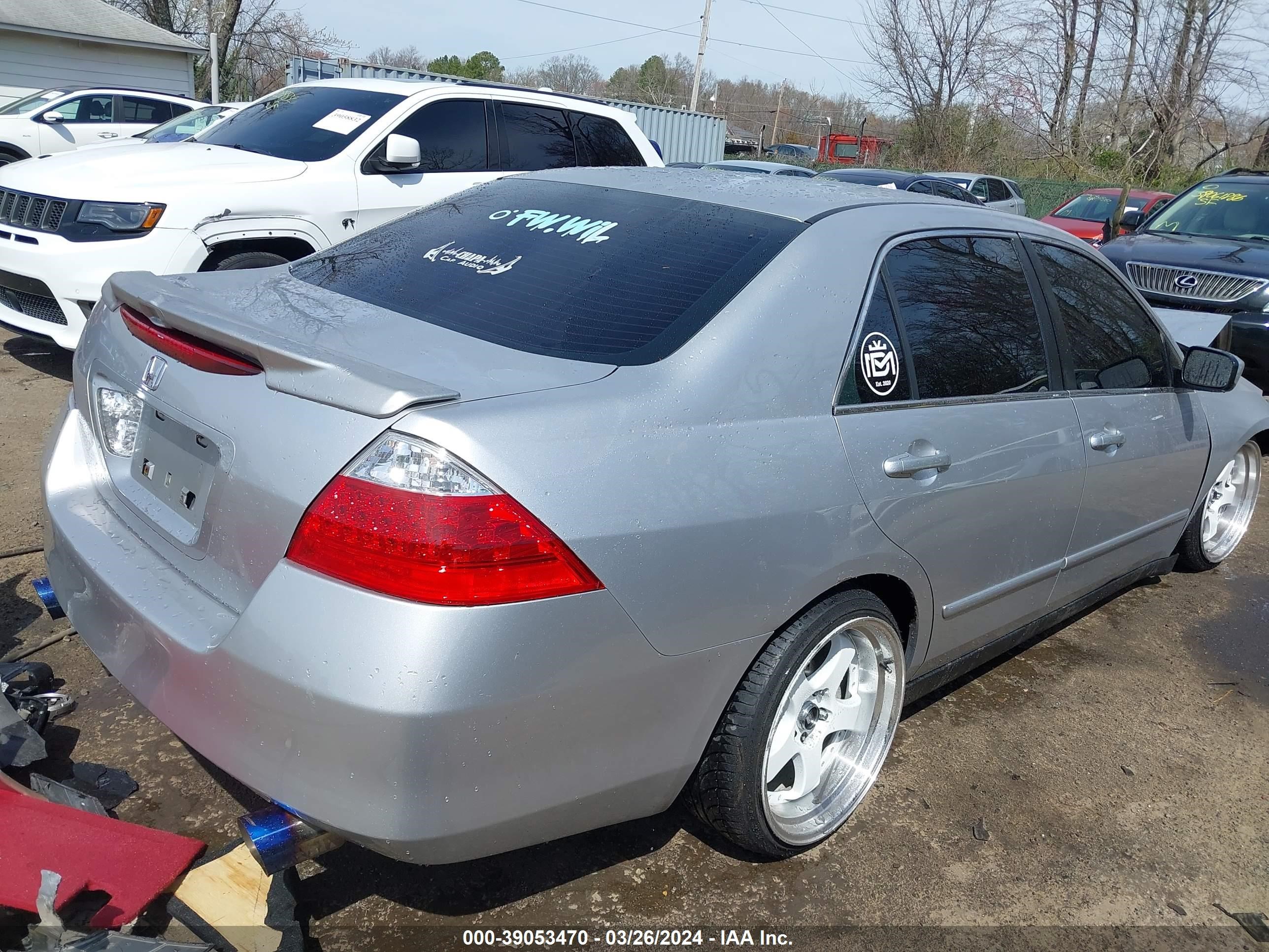 Photo 3 VIN: 1HGCM66417A037188 - HONDA ACCORD 