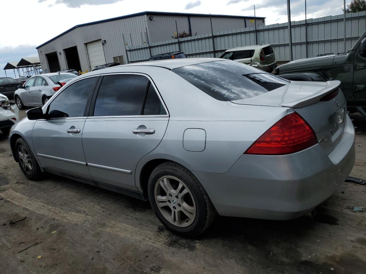 Photo 1 VIN: 1HGCM66427A072094 - HONDA ACCORD 