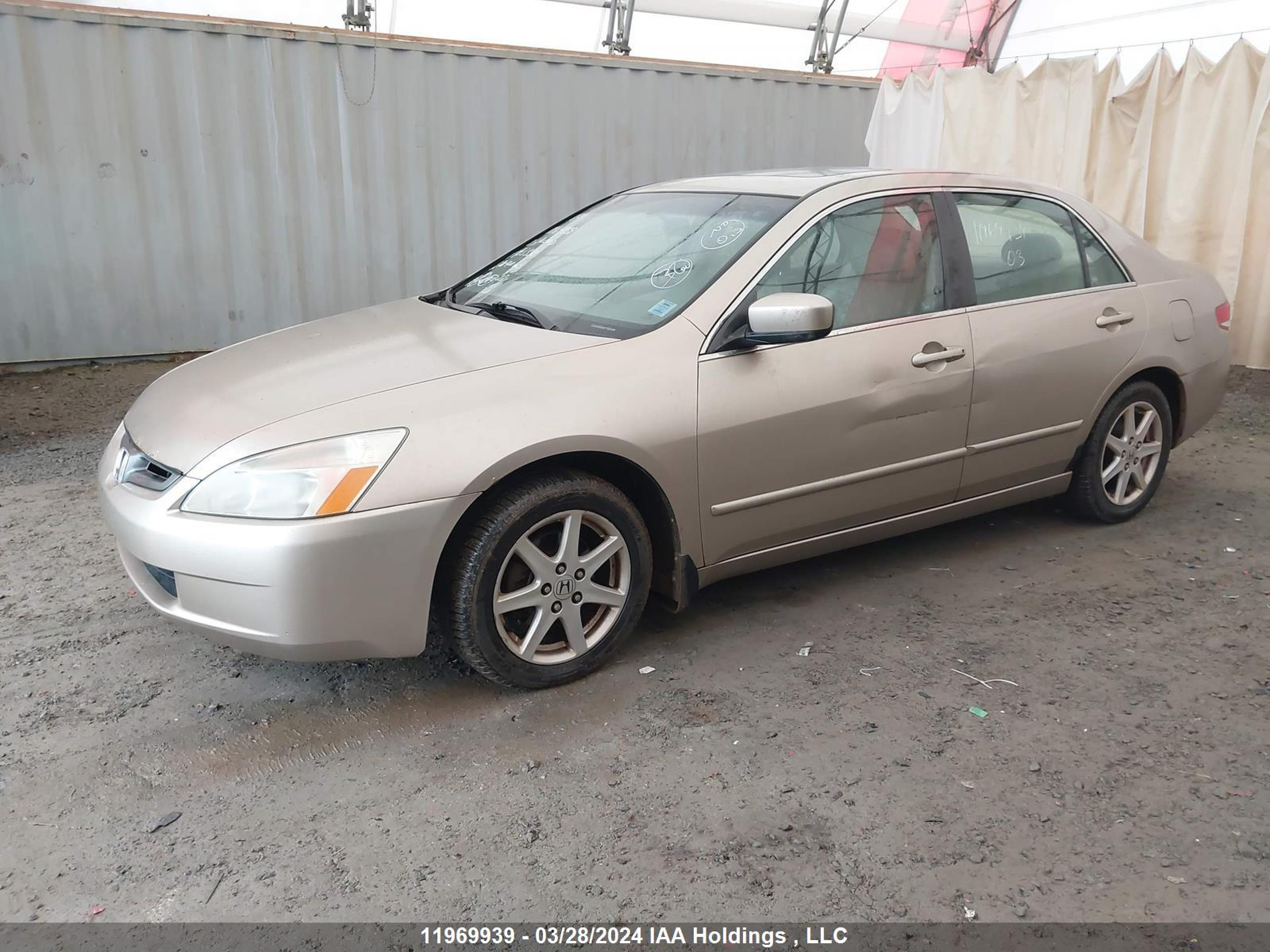 Photo 1 VIN: 1HGCM66443A803330 - HONDA ACCORD 