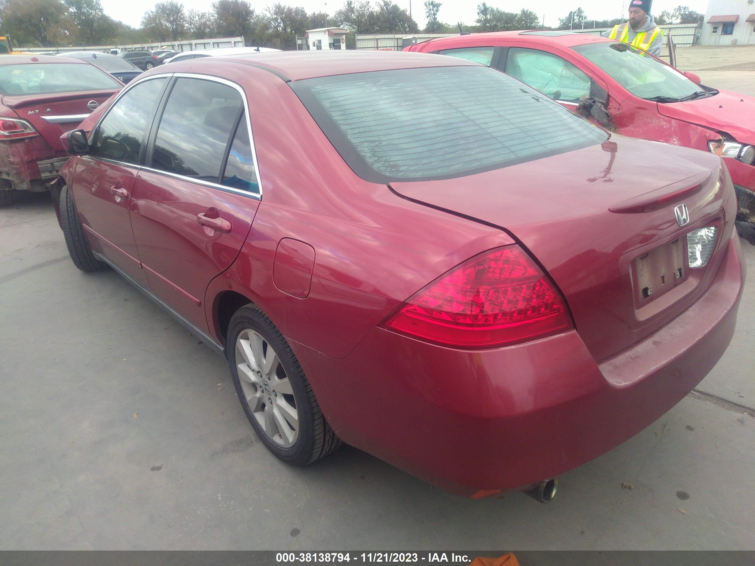 Photo 2 VIN: 1HGCM66467A048994 - HONDA ACCORD 