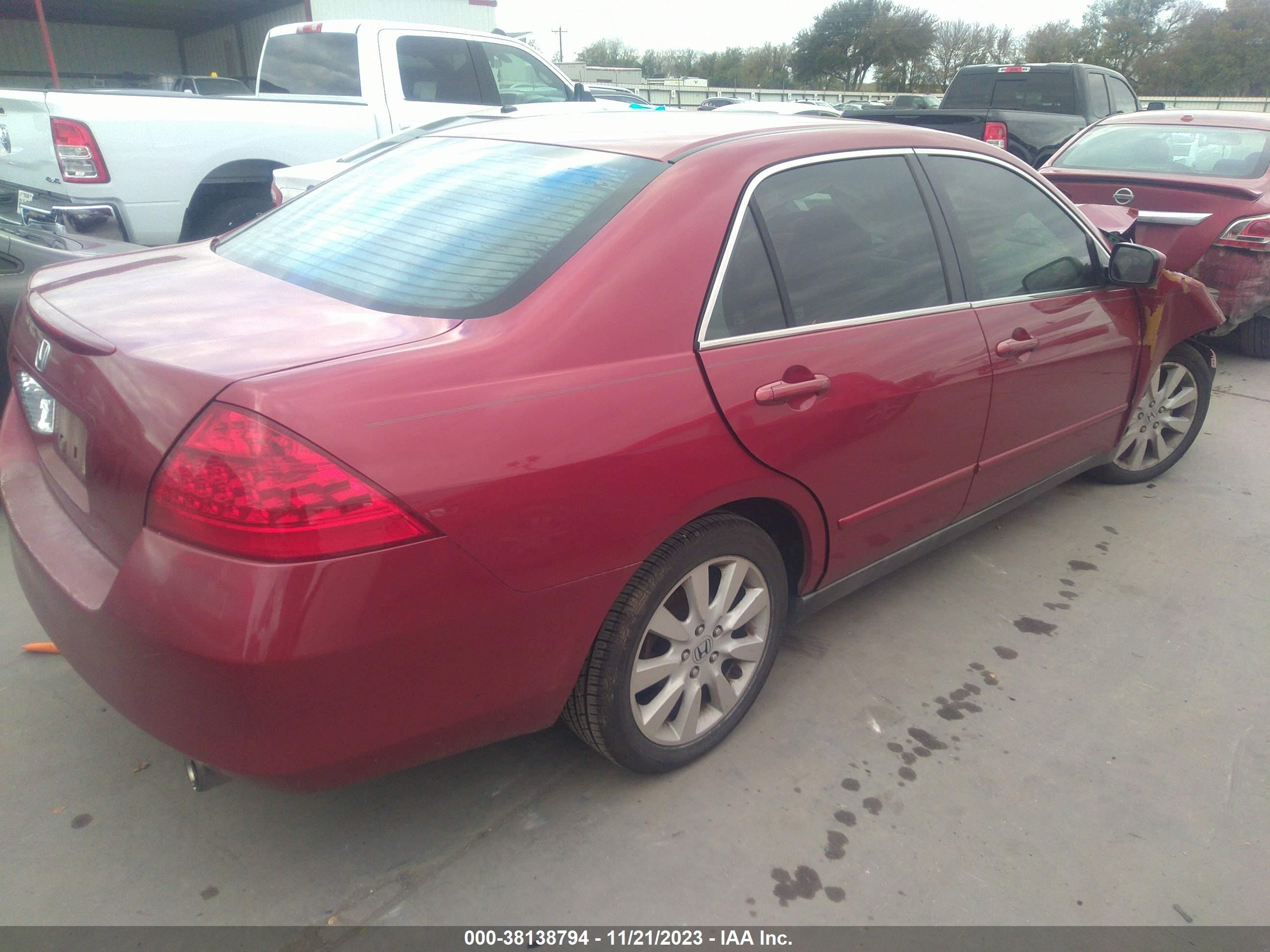 Photo 3 VIN: 1HGCM66467A048994 - HONDA ACCORD 