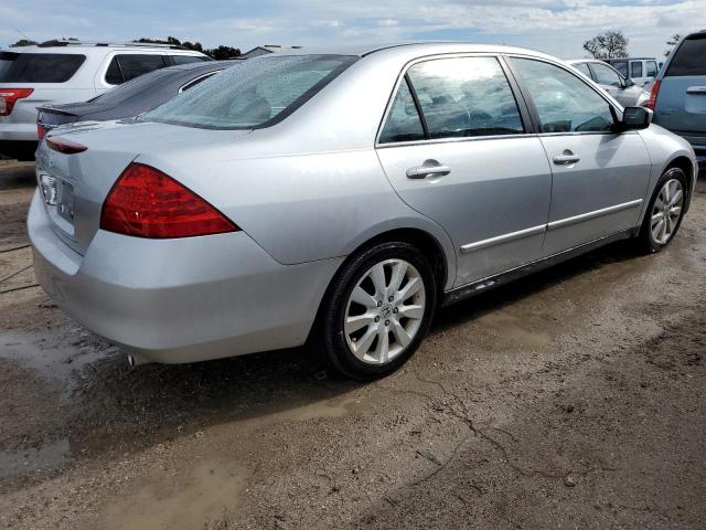 Photo 2 VIN: 1HGCM66477A068834 - HONDA ACCORD SE 