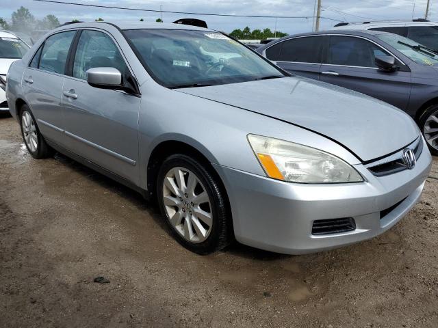 Photo 3 VIN: 1HGCM66477A068834 - HONDA ACCORD SE 