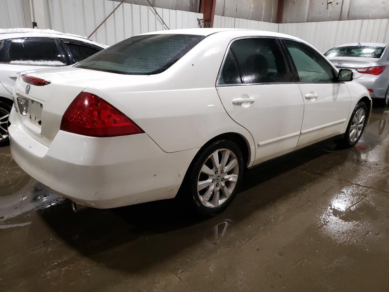 Photo 2 VIN: 1HGCM66487A093421 - HONDA ACCORD 