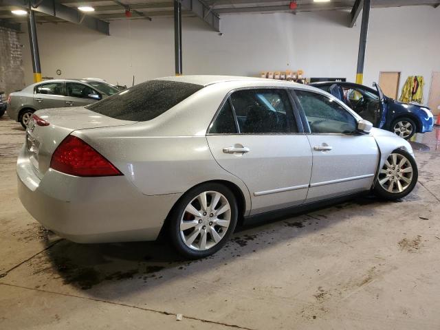 Photo 2 VIN: 1HGCM664X7A057195 - HONDA ACCORD SE 