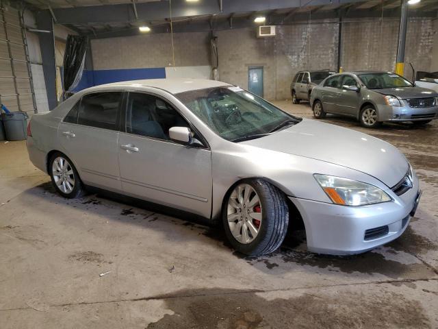 Photo 3 VIN: 1HGCM664X7A057195 - HONDA ACCORD SE 