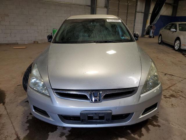 Photo 4 VIN: 1HGCM664X7A057195 - HONDA ACCORD SE 