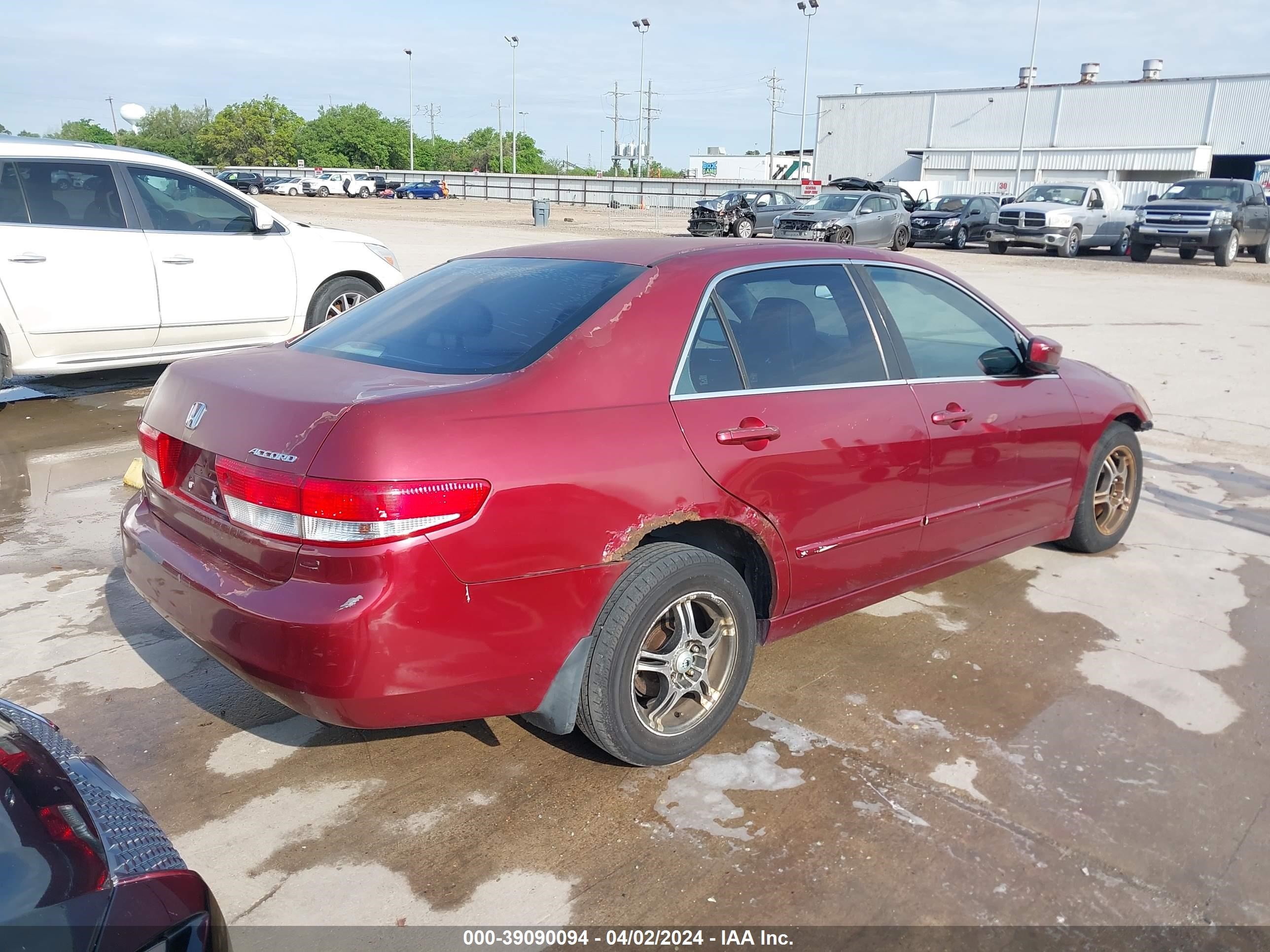 Photo 3 VIN: 1HGCM66503A004623 - HONDA ACCORD 