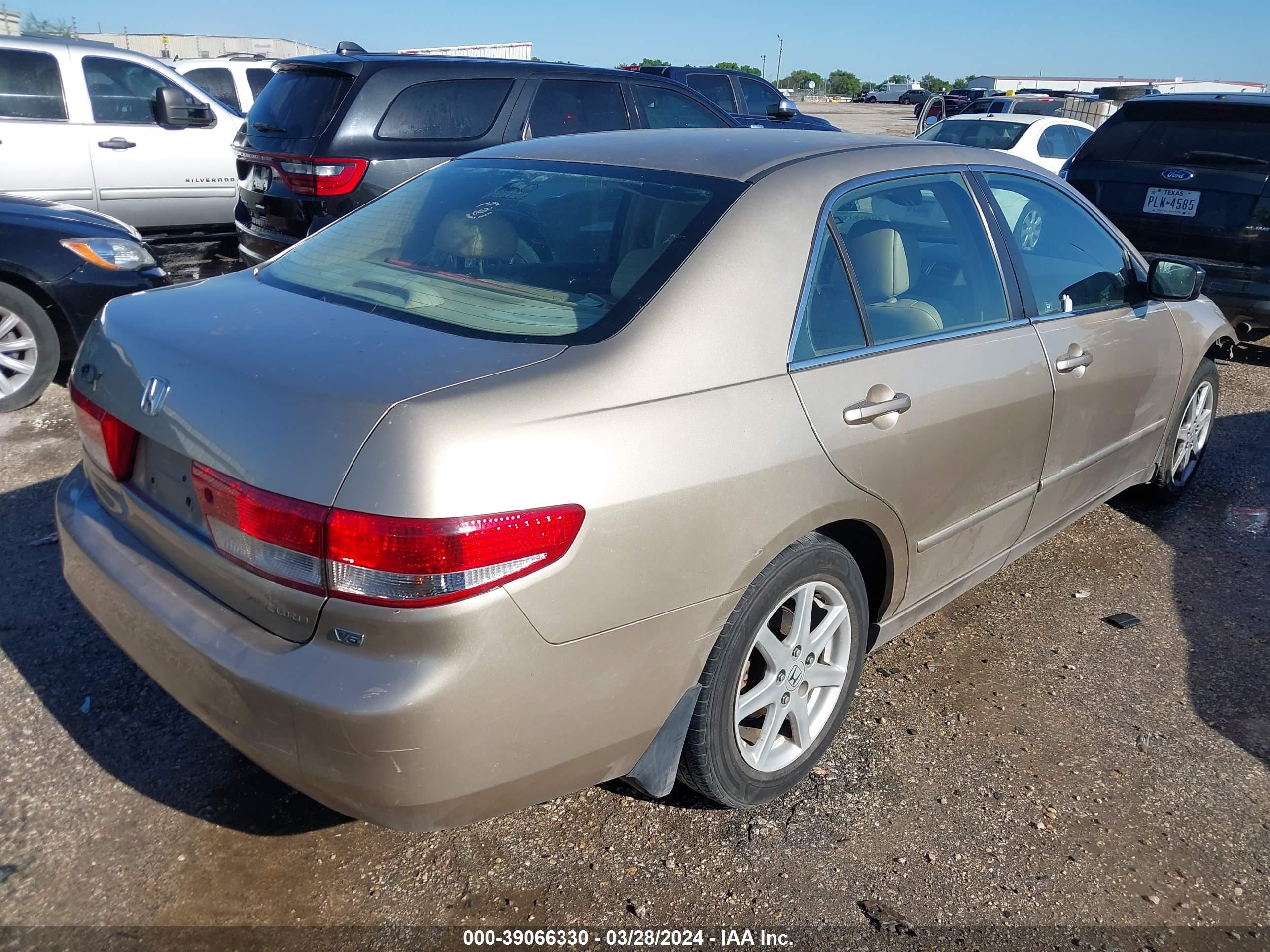 Photo 3 VIN: 1HGCM66503A092301 - HONDA ACCORD 