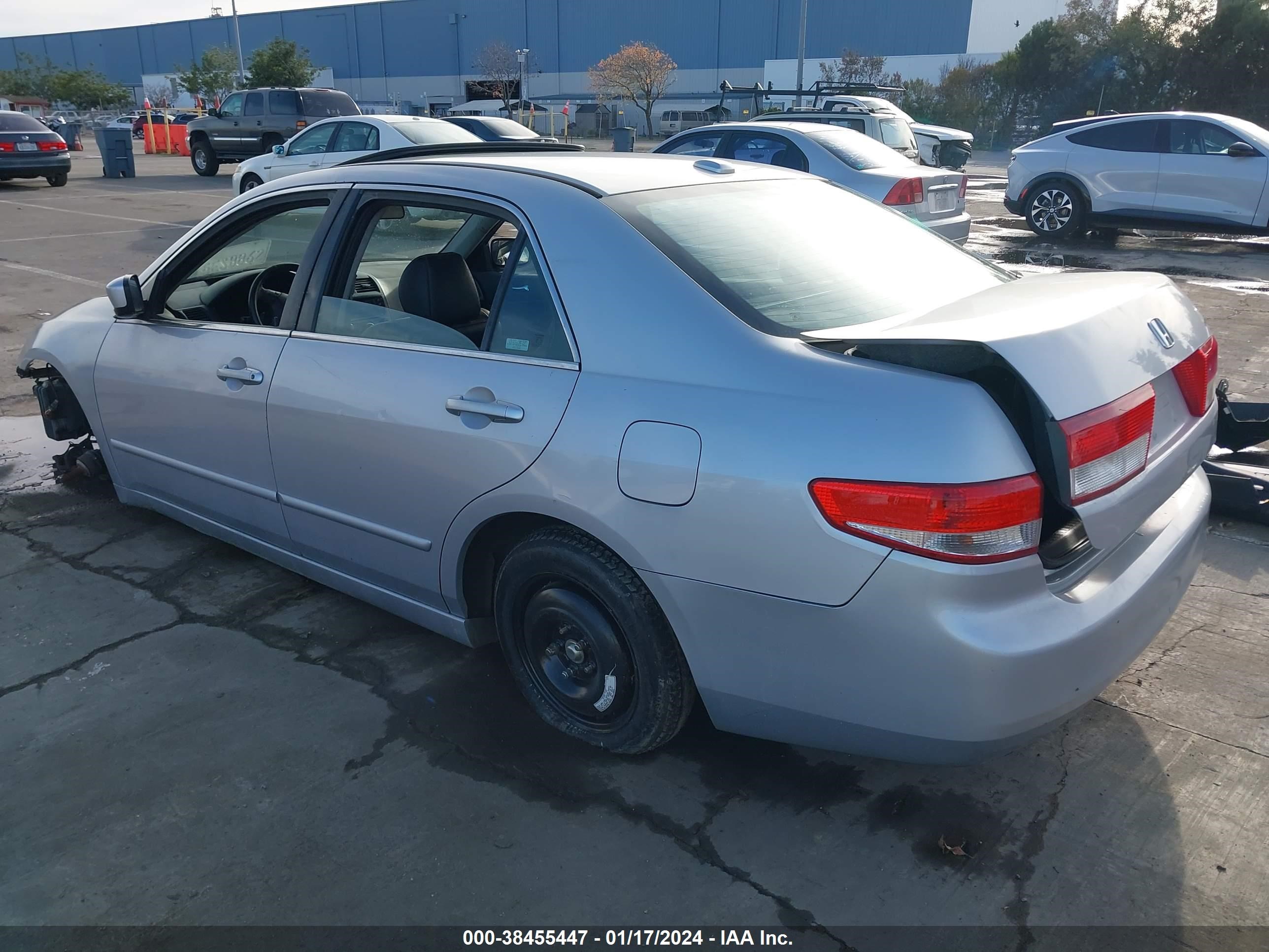 Photo 2 VIN: 1HGCM66504A010407 - HONDA ACCORD 