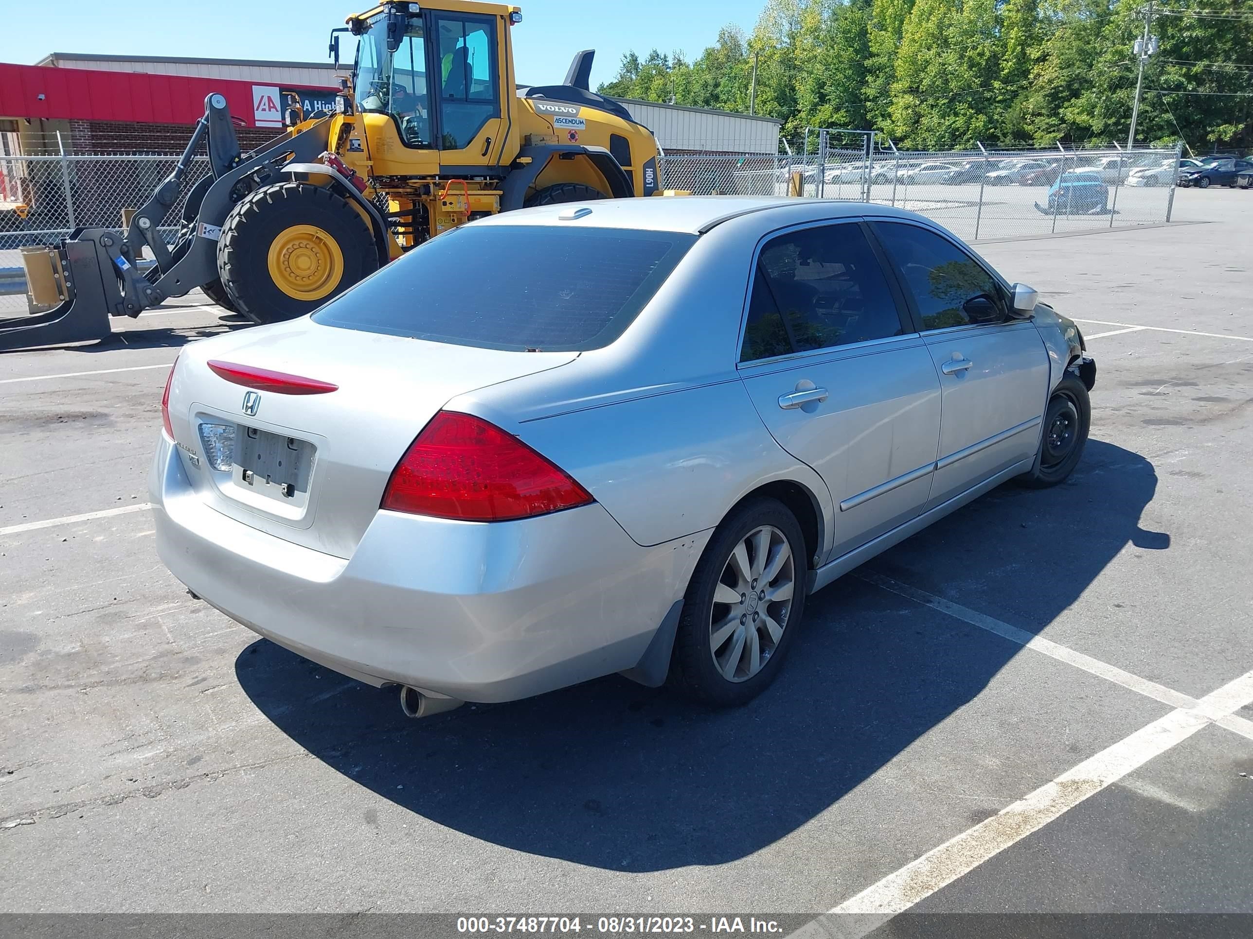 Photo 3 VIN: 1HGCM66506A009762 - HONDA ACCORD 