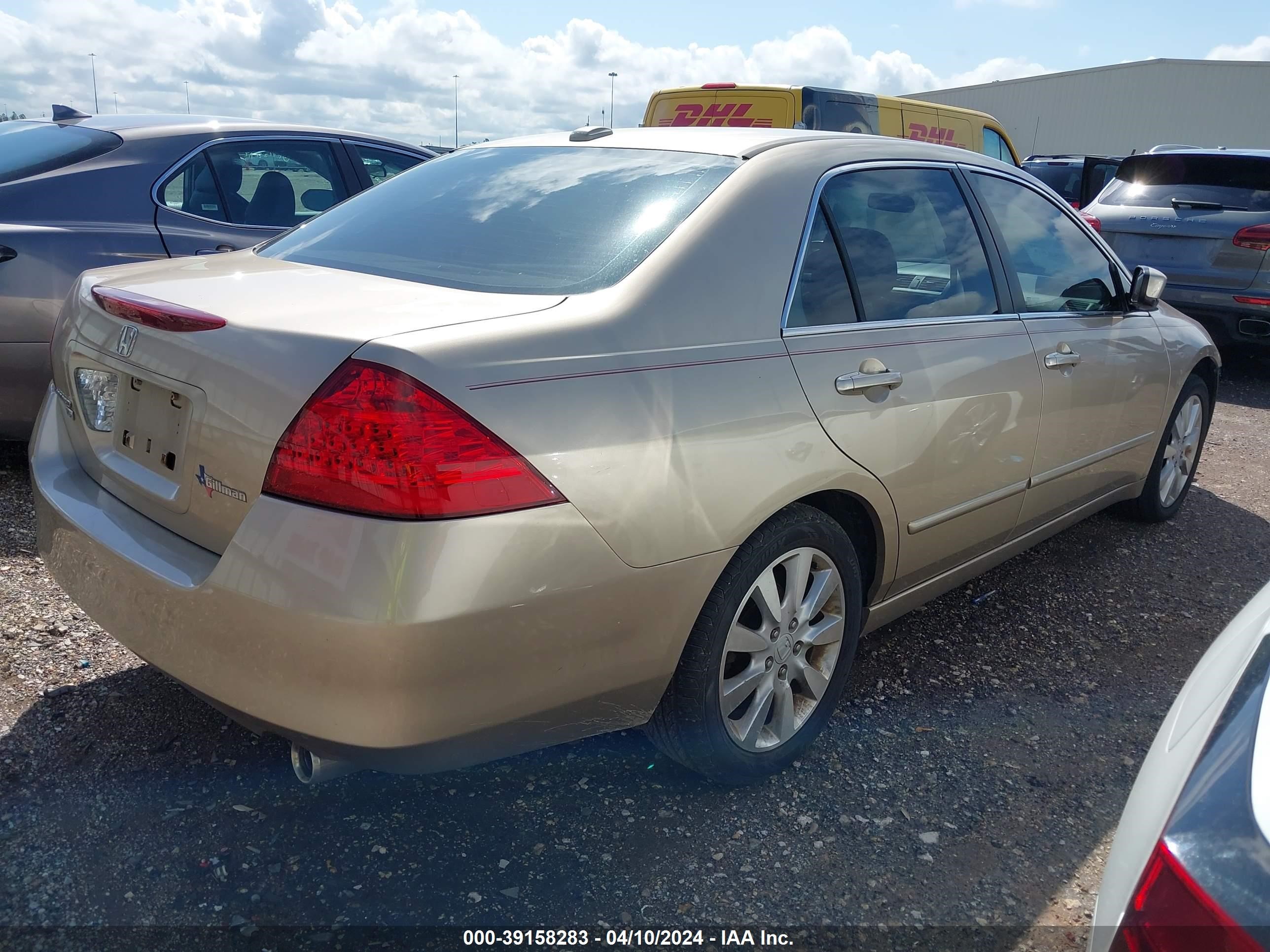 Photo 3 VIN: 1HGCM66506A014220 - HONDA ACCORD 