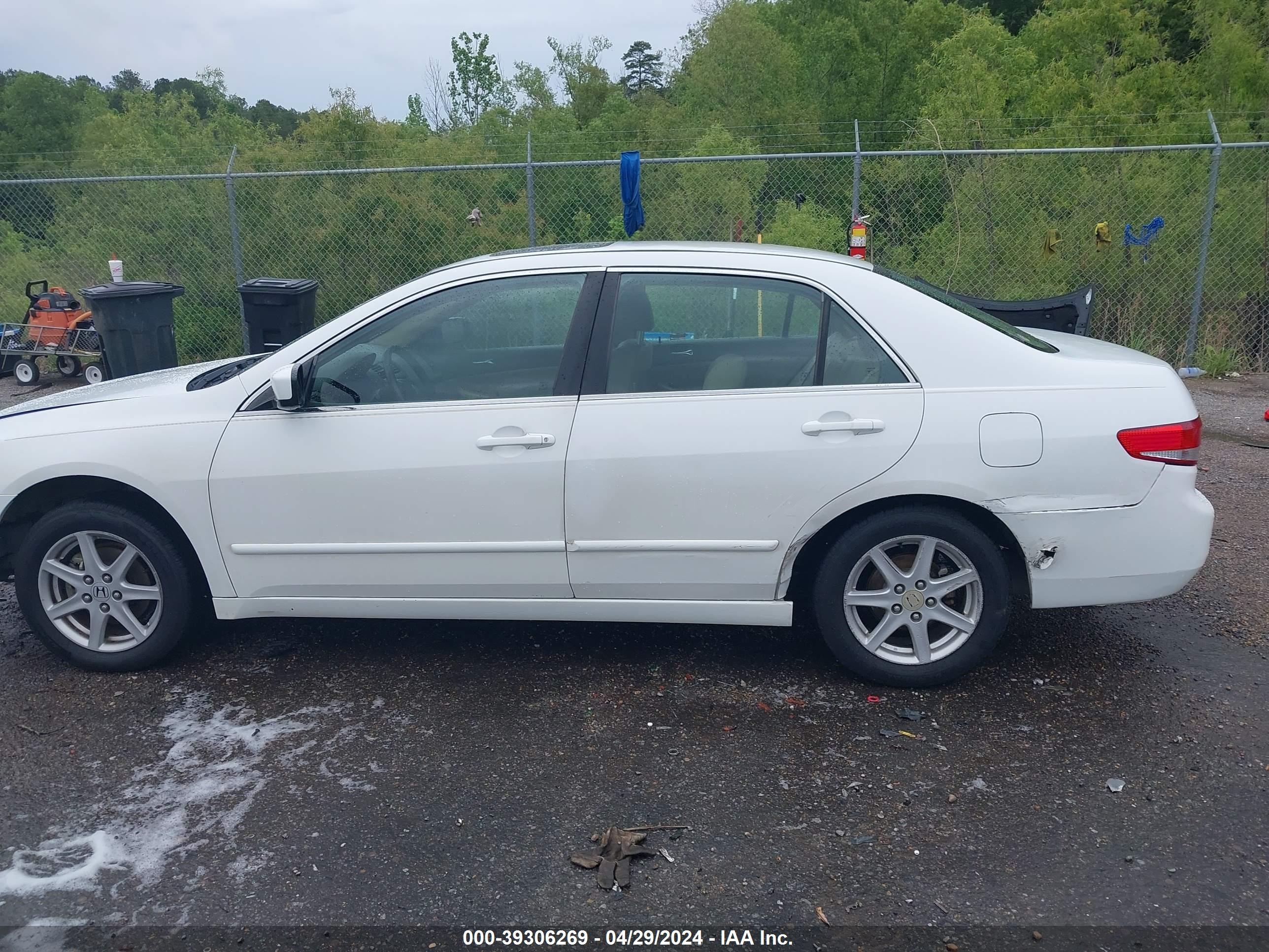 Photo 13 VIN: 1HGCM66513A015260 - HONDA ACCORD 