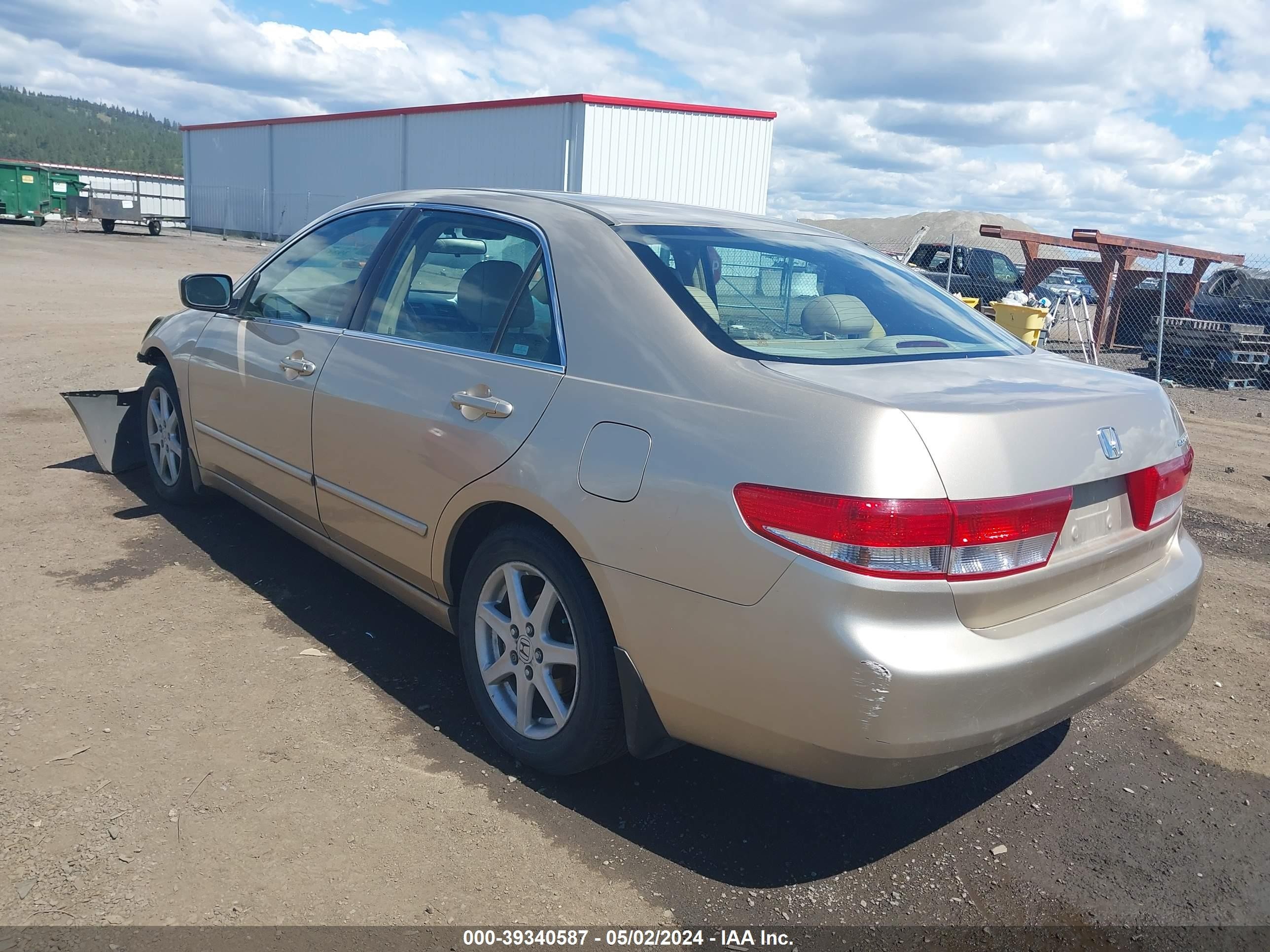 Photo 2 VIN: 1HGCM66513A095322 - HONDA ACCORD 