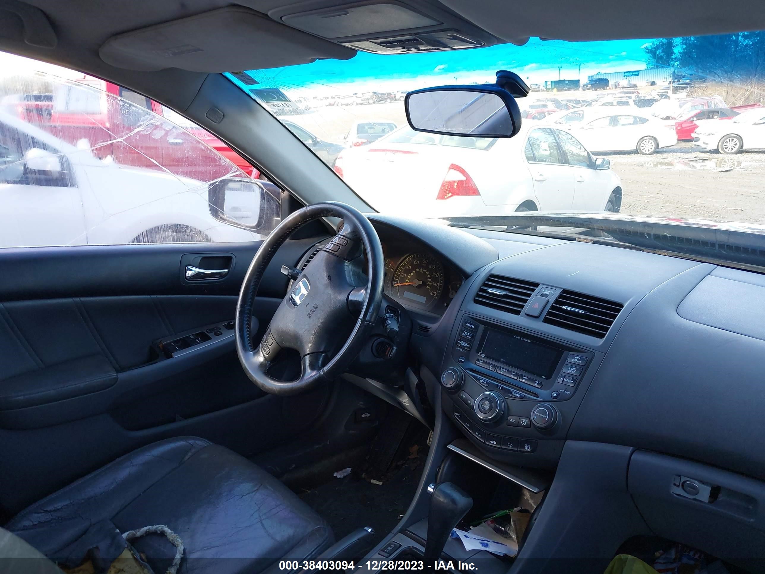 Photo 4 VIN: 1HGCM66514A054397 - HONDA ACCORD 