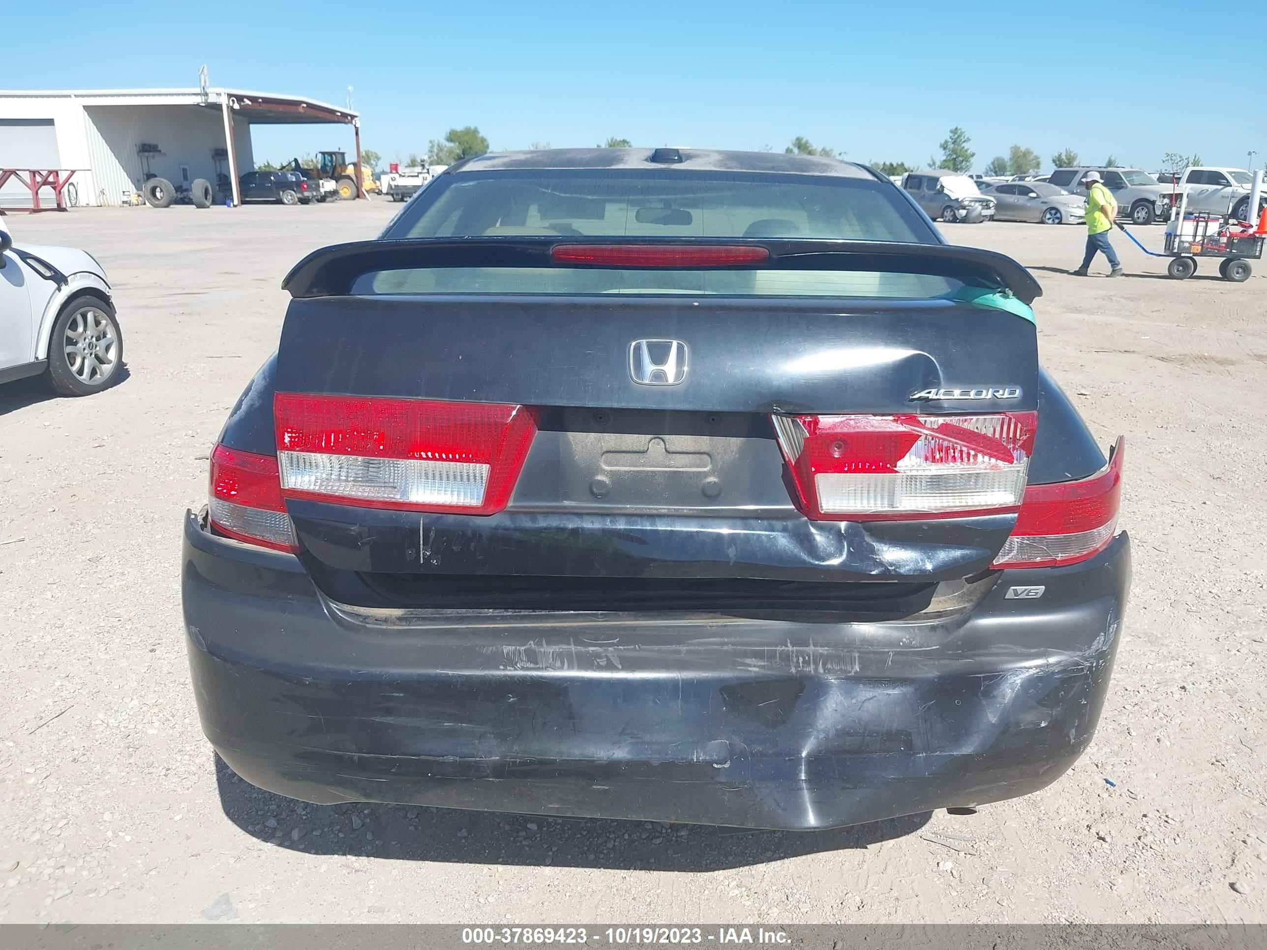 Photo 15 VIN: 1HGCM66514A066954 - HONDA ACCORD 