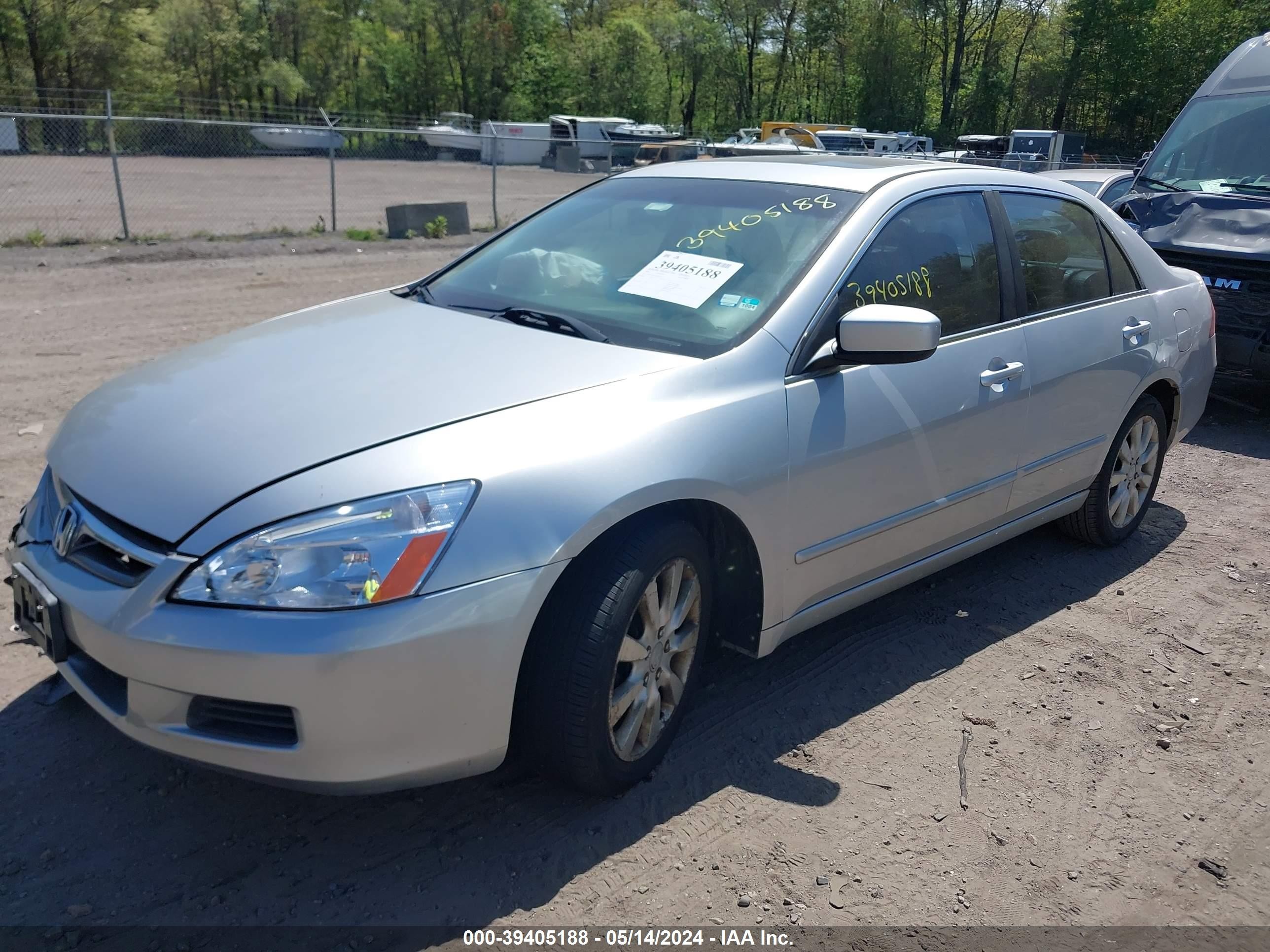 Photo 1 VIN: 1HGCM66516A012153 - HONDA ACCORD 