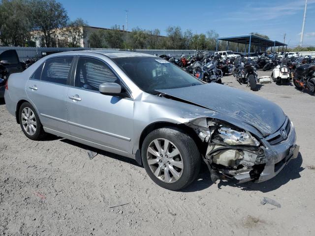 Photo 3 VIN: 1HGCM66516A050692 - HONDA ACCORD 