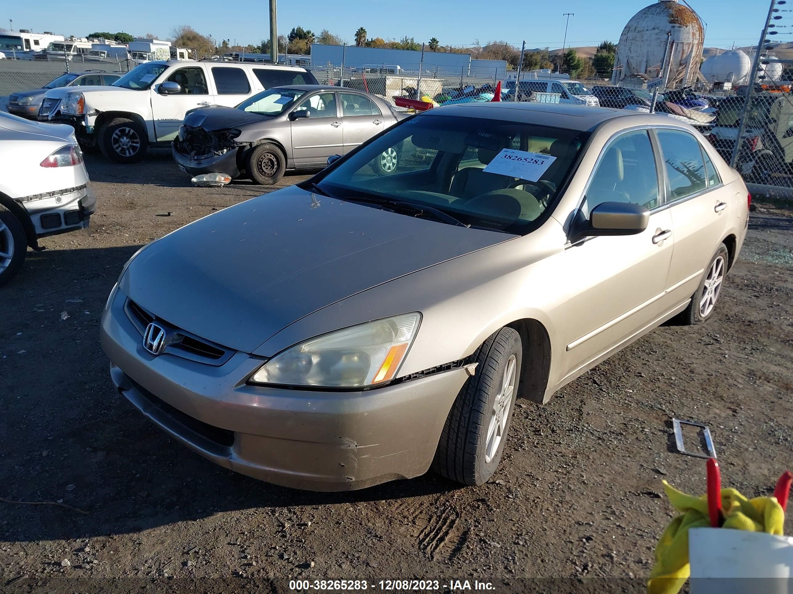 Photo 1 VIN: 1HGCM66523A028051 - HONDA ACCORD 