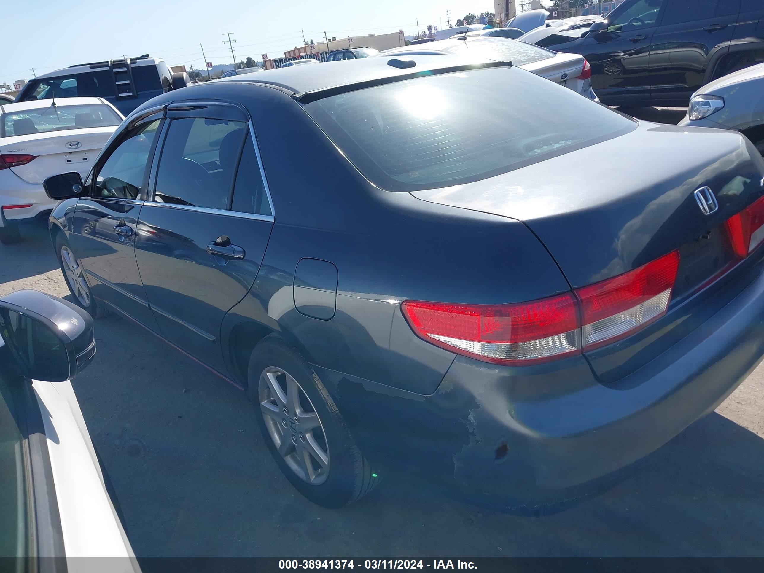 Photo 2 VIN: 1HGCM66524A041481 - HONDA ACCORD 