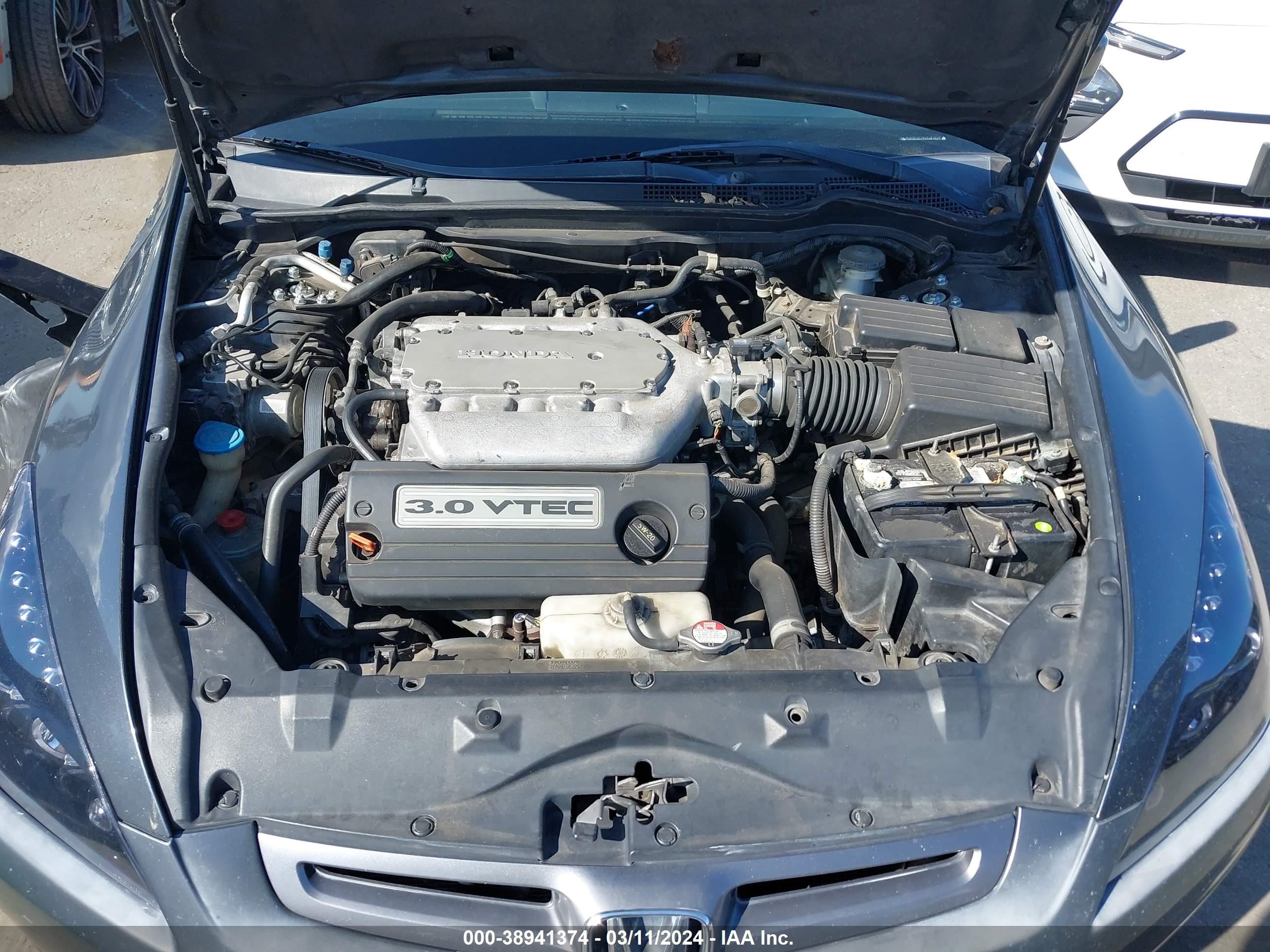 Photo 9 VIN: 1HGCM66524A041481 - HONDA ACCORD 