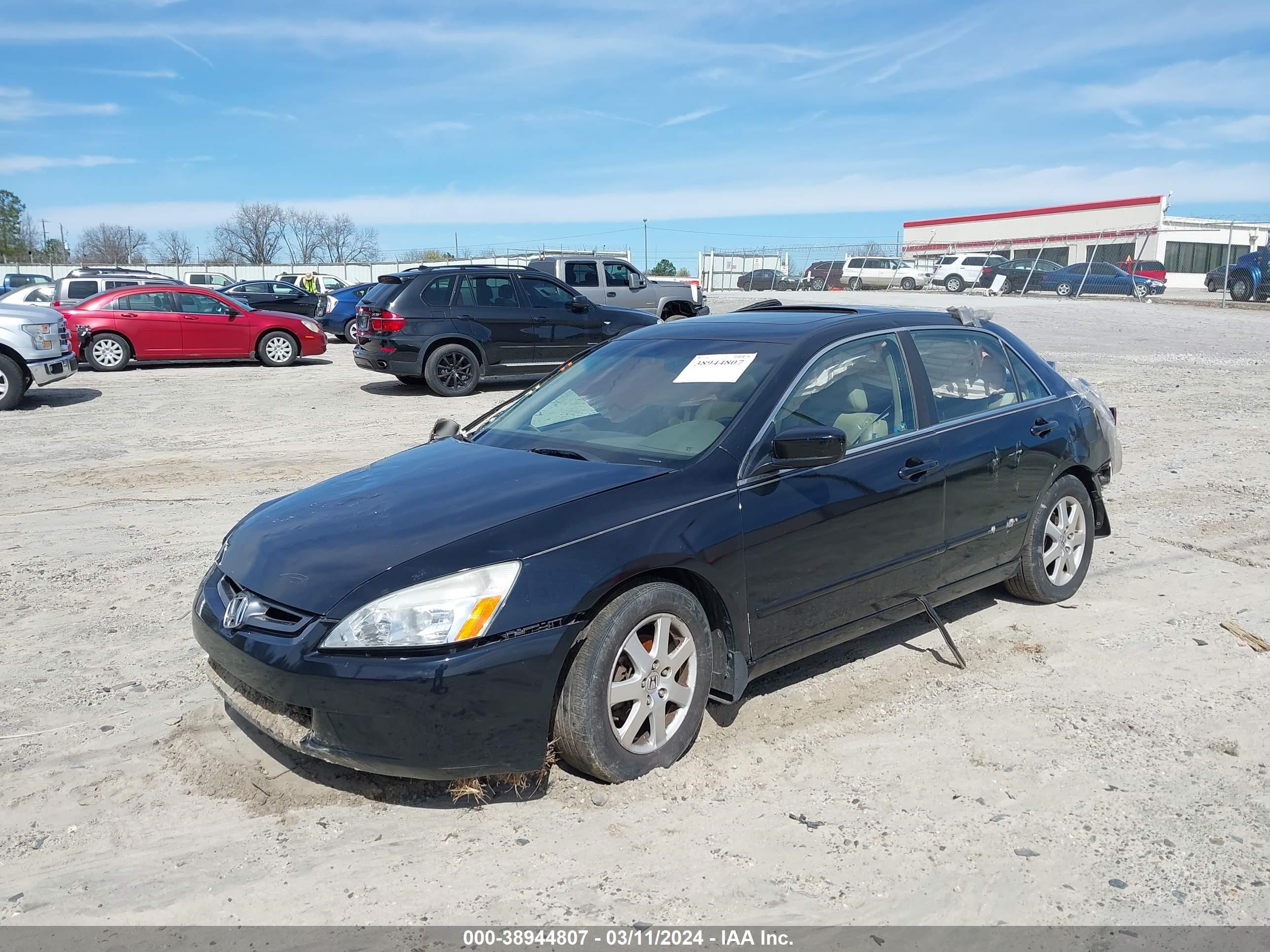 Photo 1 VIN: 1HGCM66525A004562 - HONDA ACCORD 