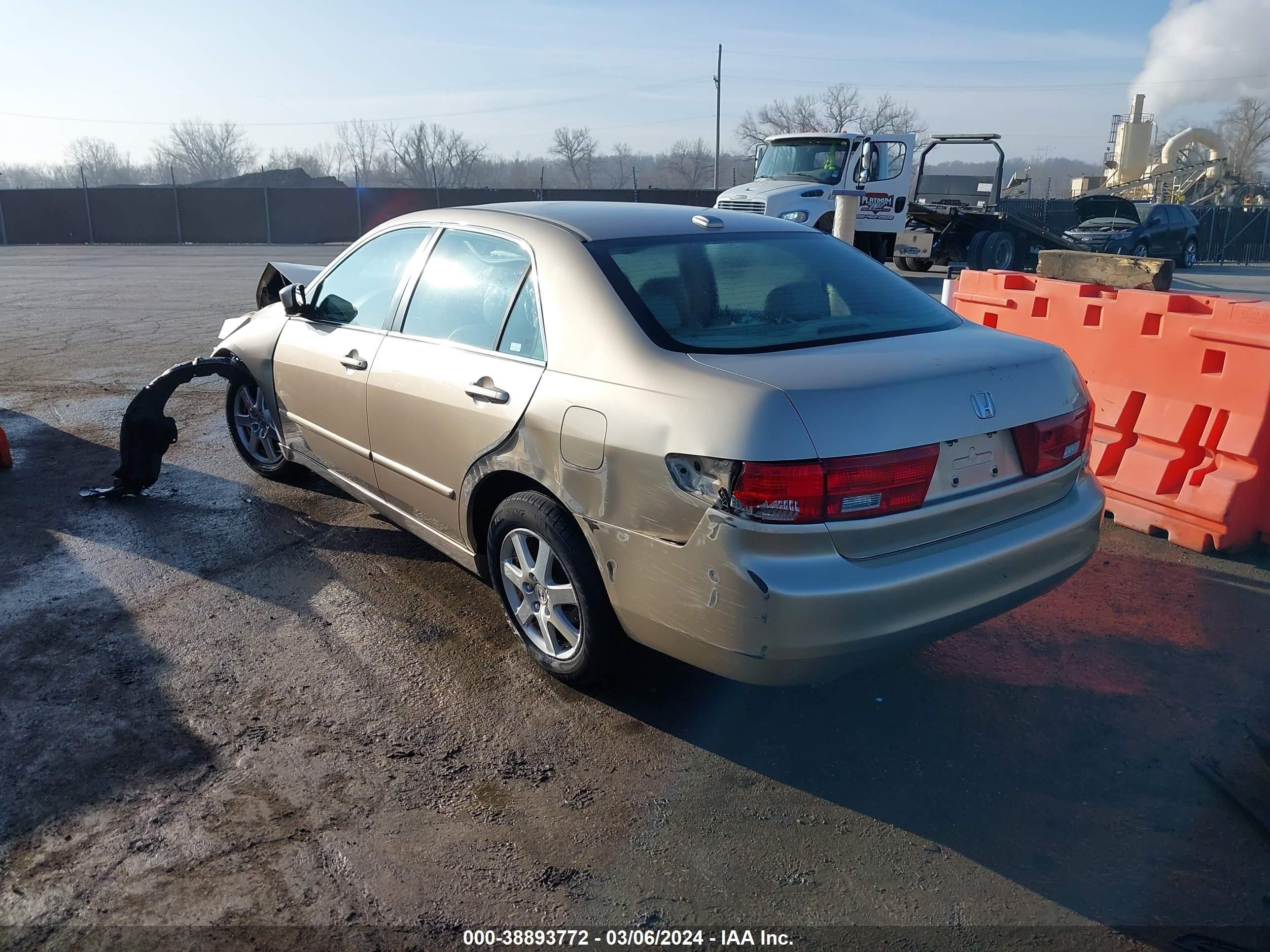 Photo 2 VIN: 1HGCM66525A035648 - HONDA ACCORD 