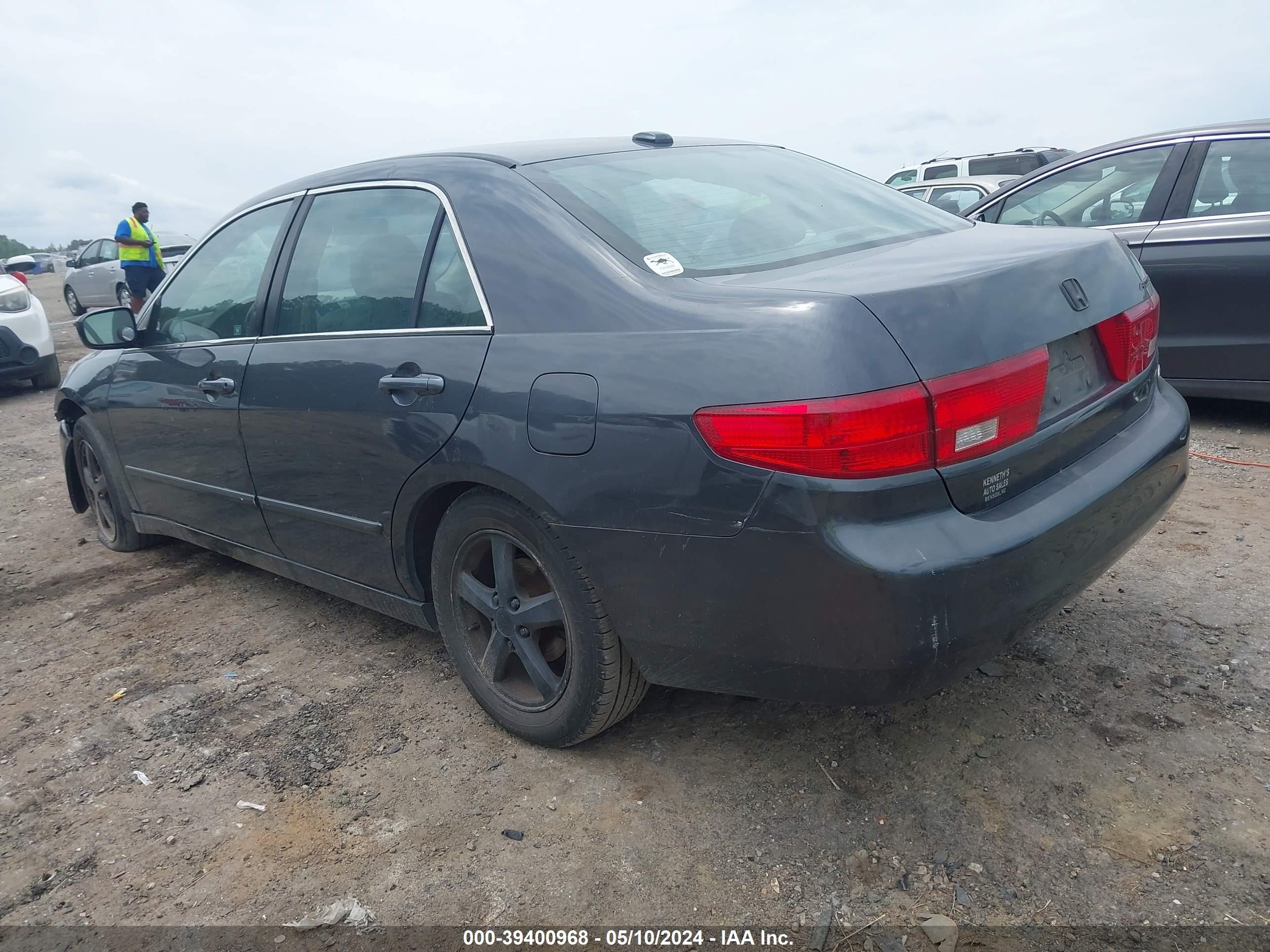 Photo 2 VIN: 1HGCM66525A074224 - HONDA ACCORD 