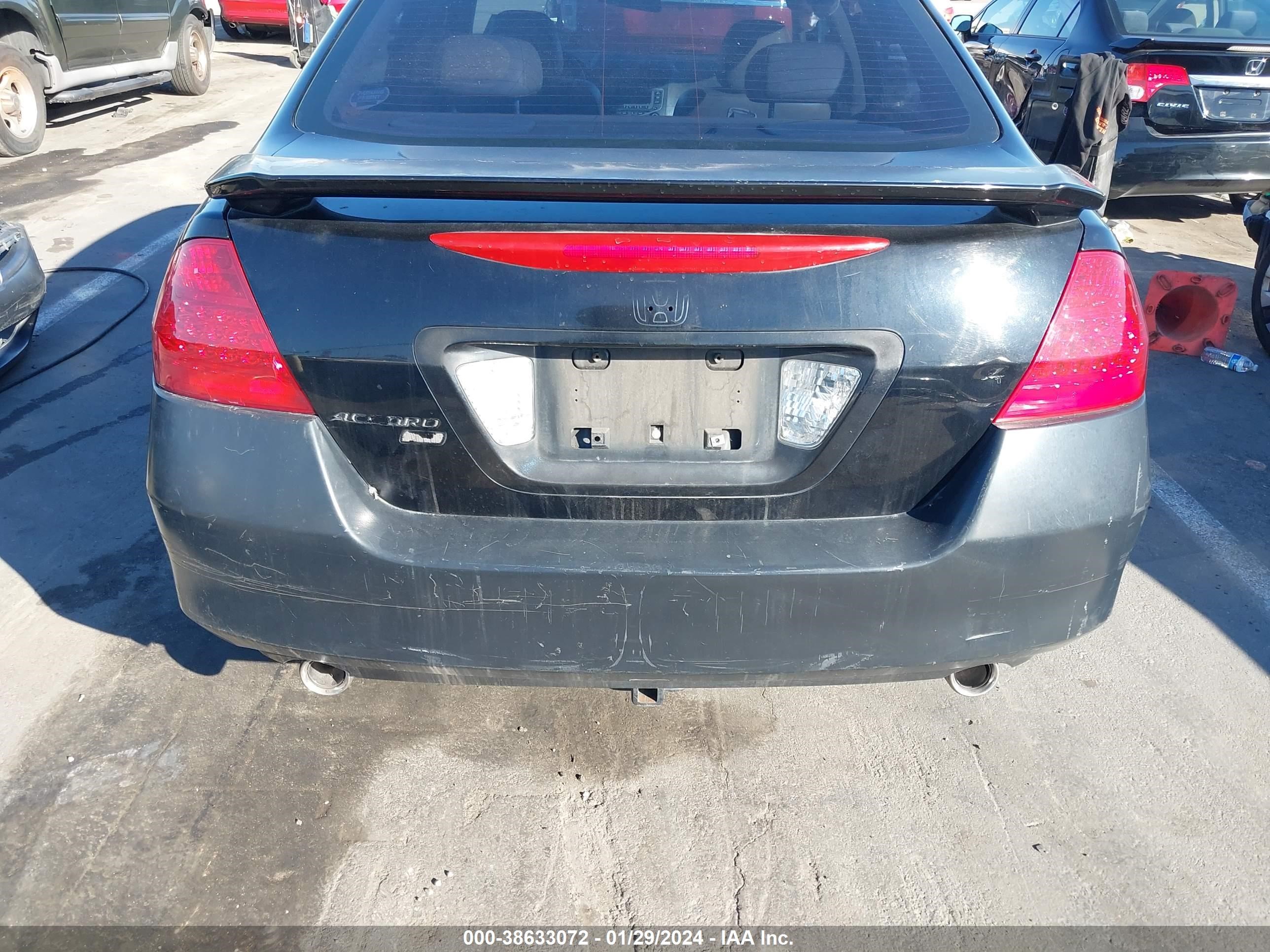 Photo 16 VIN: 1HGCM66526A030872 - HONDA ACCORD 