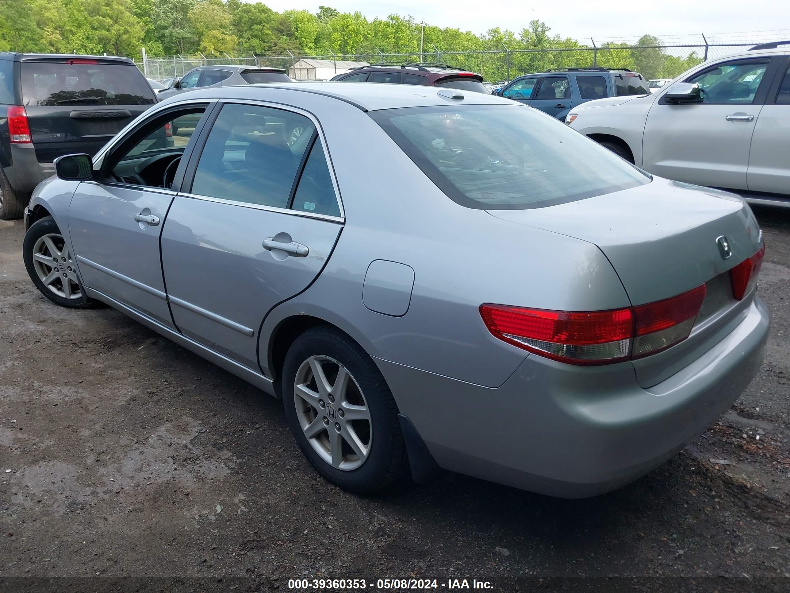 Photo 2 VIN: 1HGCM66534A001183 - HONDA ACCORD 