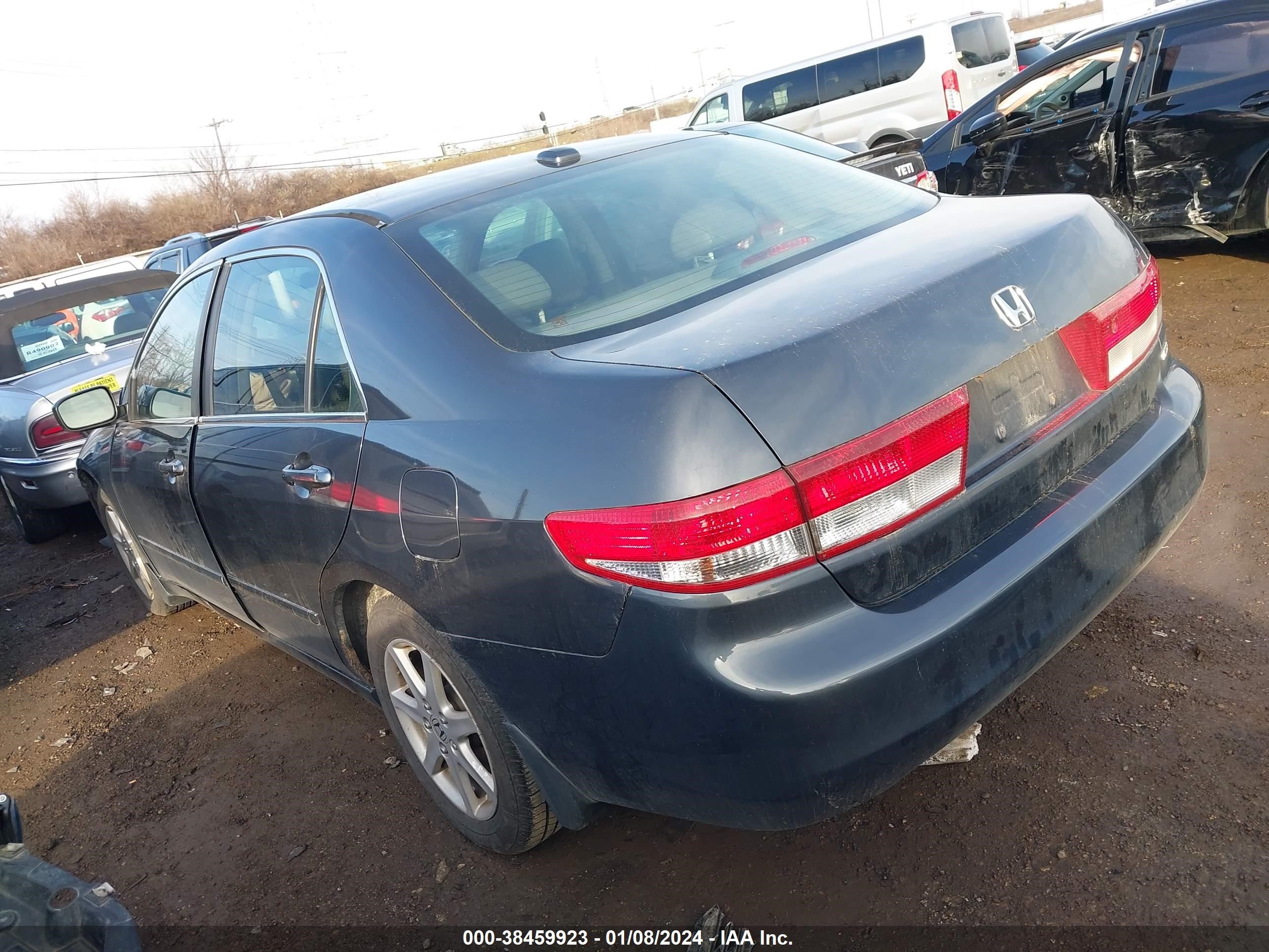 Photo 2 VIN: 1HGCM66534A102448 - HONDA ACCORD 