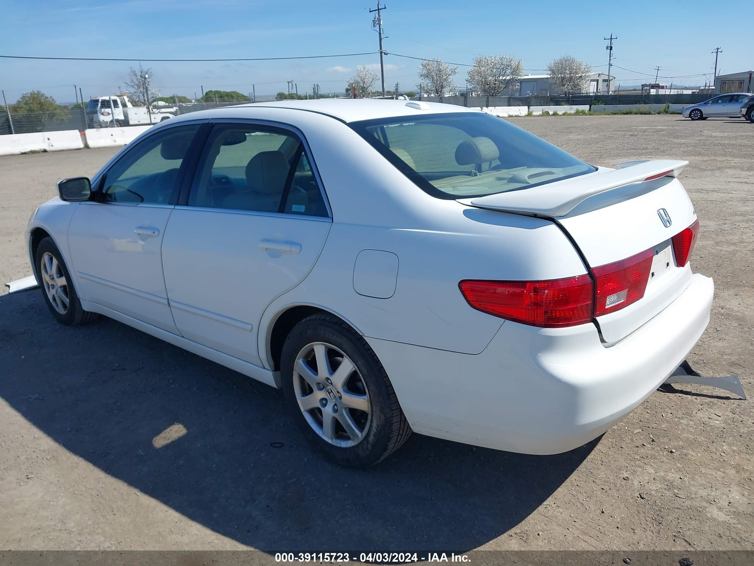 Photo 2 VIN: 1HGCM66535A007759 - HONDA ACCORD 