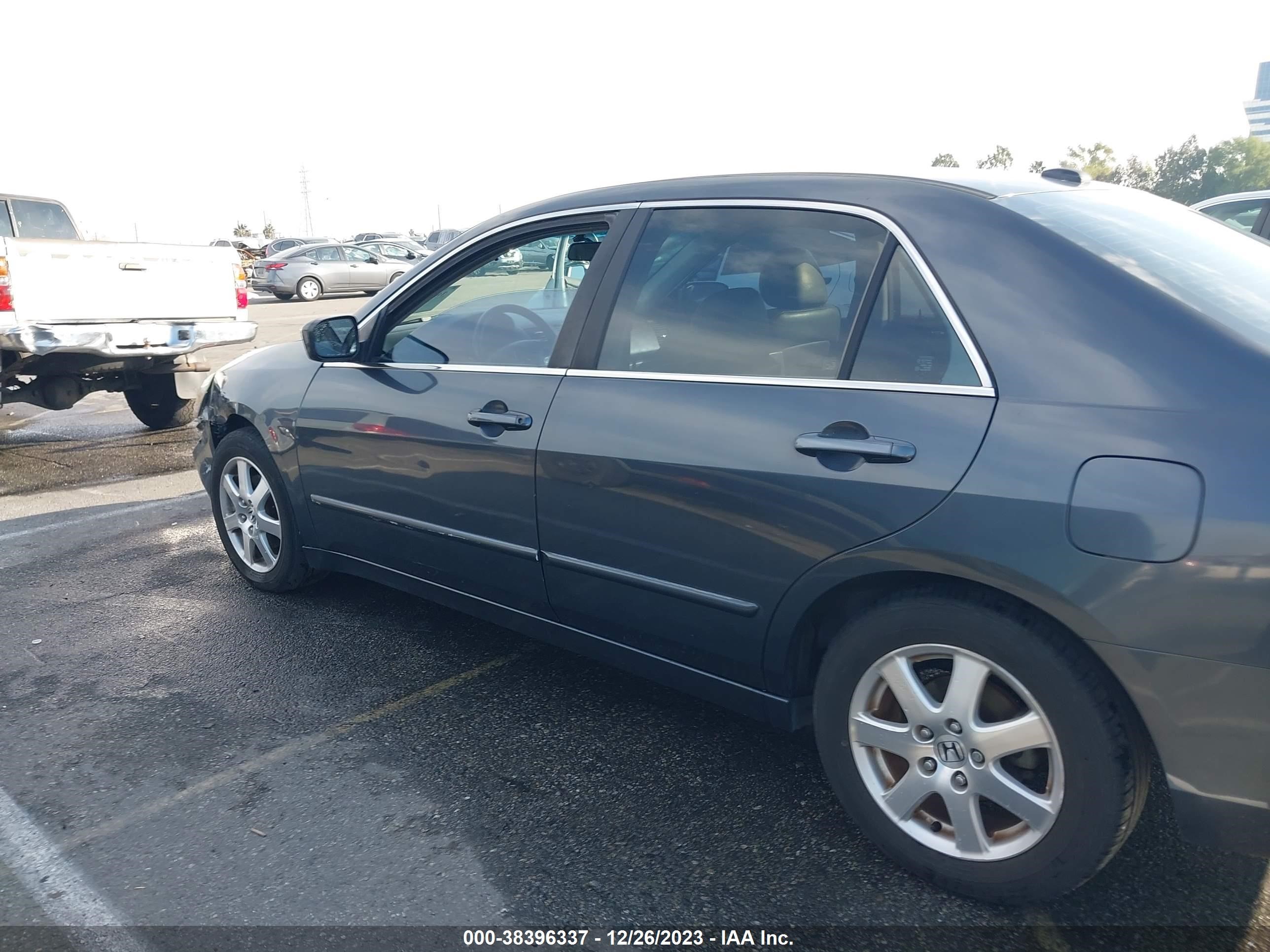 Photo 12 VIN: 1HGCM66535A019426 - HONDA ACCORD 