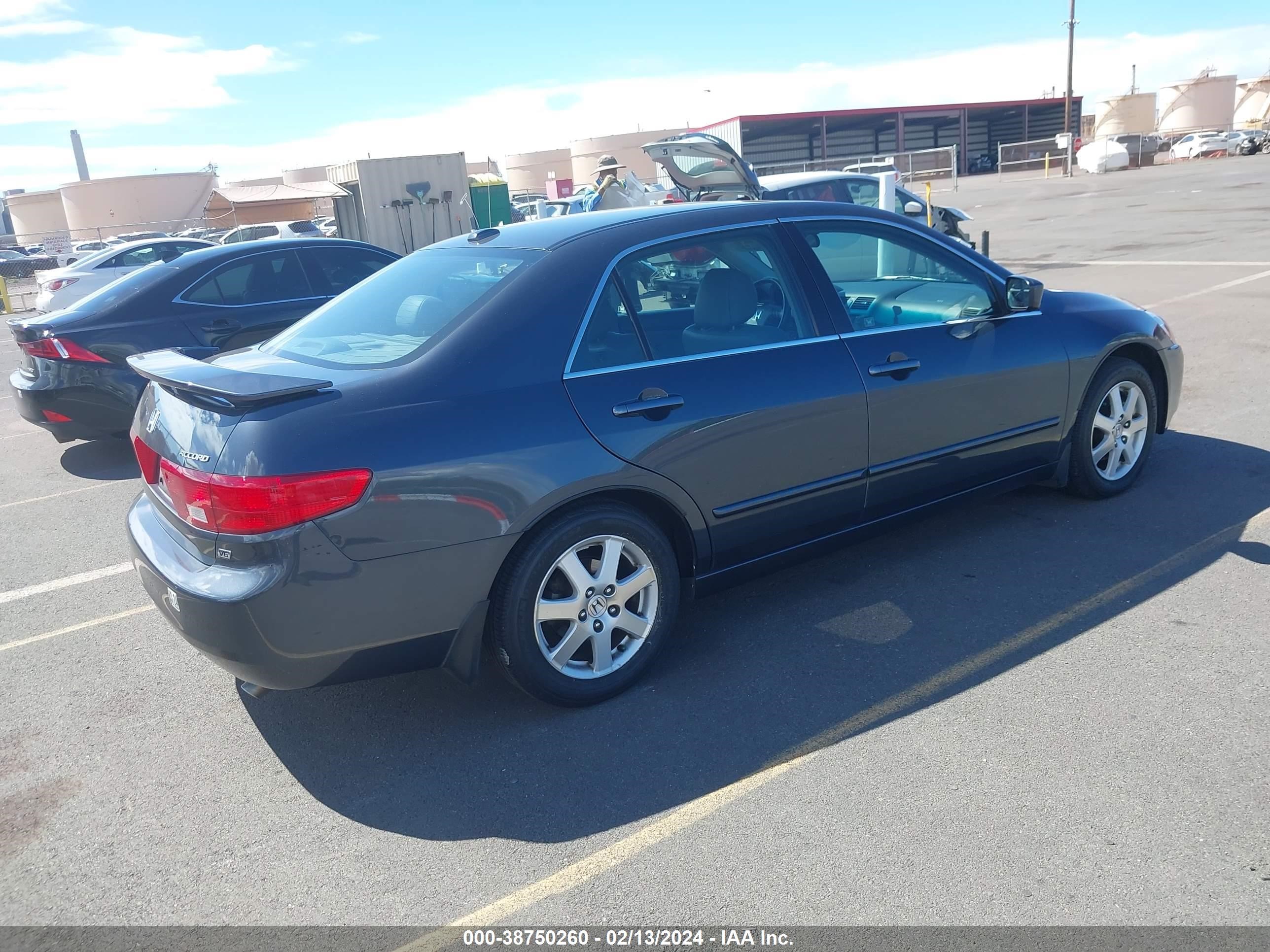 Photo 3 VIN: 1HGCM66535A036307 - HONDA ACCORD 