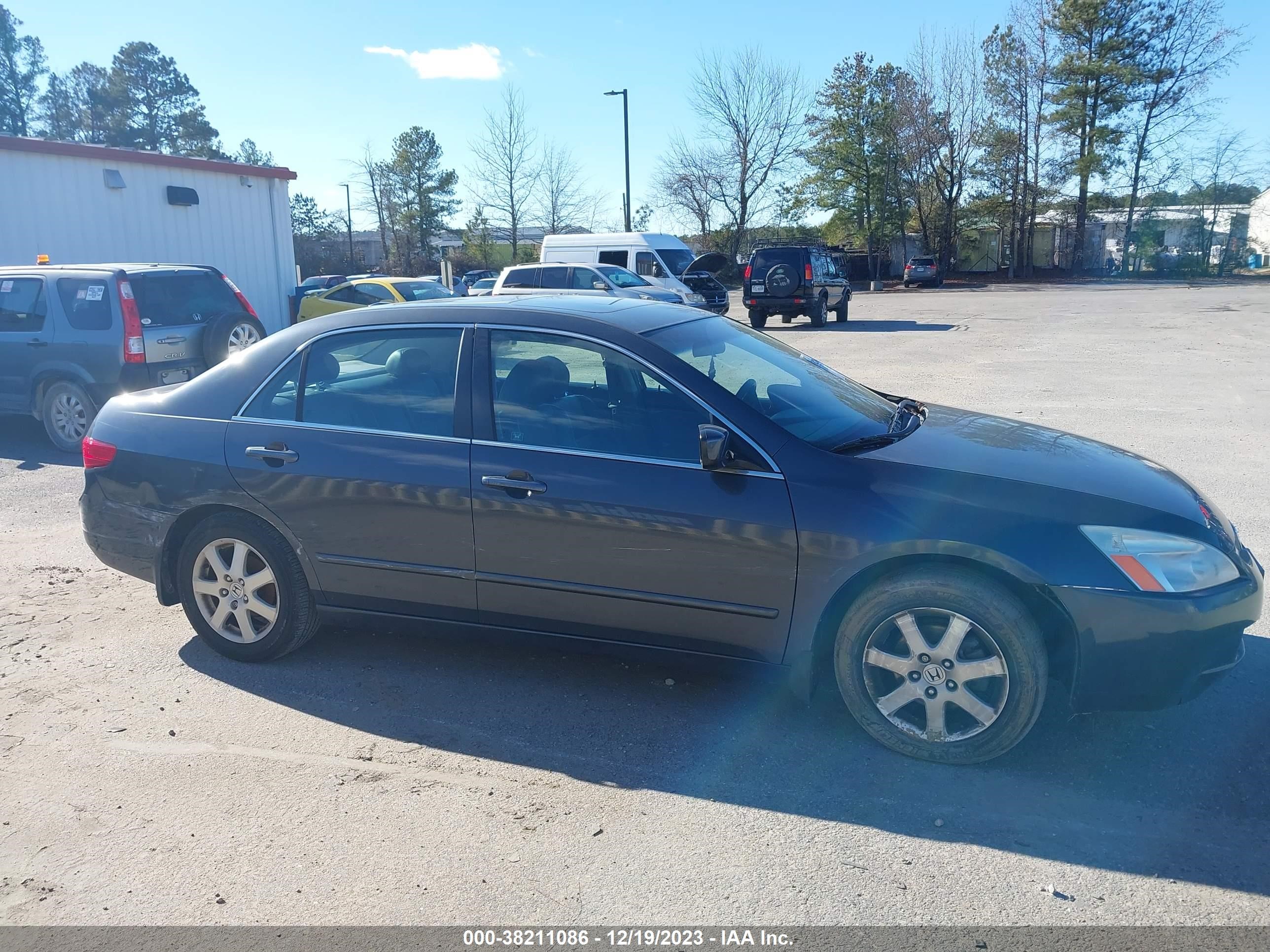 Photo 12 VIN: 1HGCM66535A064530 - HONDA ACCORD 