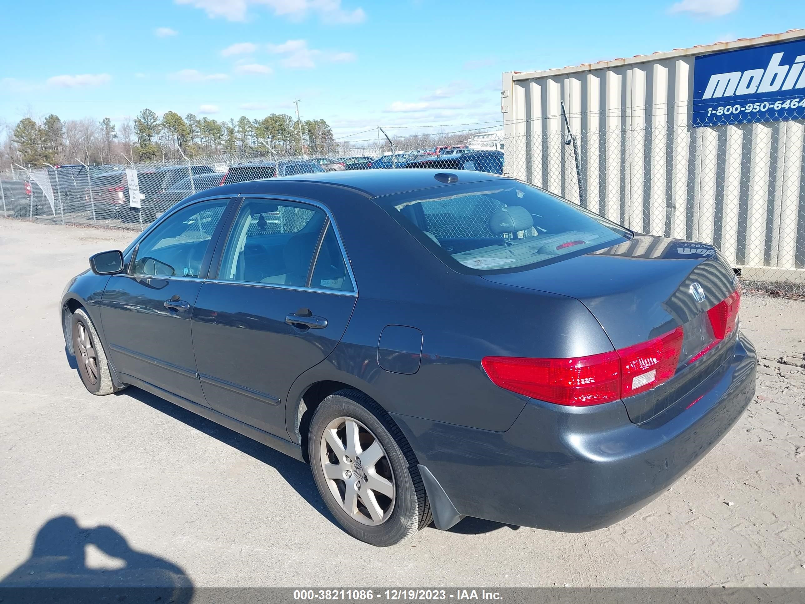 Photo 2 VIN: 1HGCM66535A064530 - HONDA ACCORD 