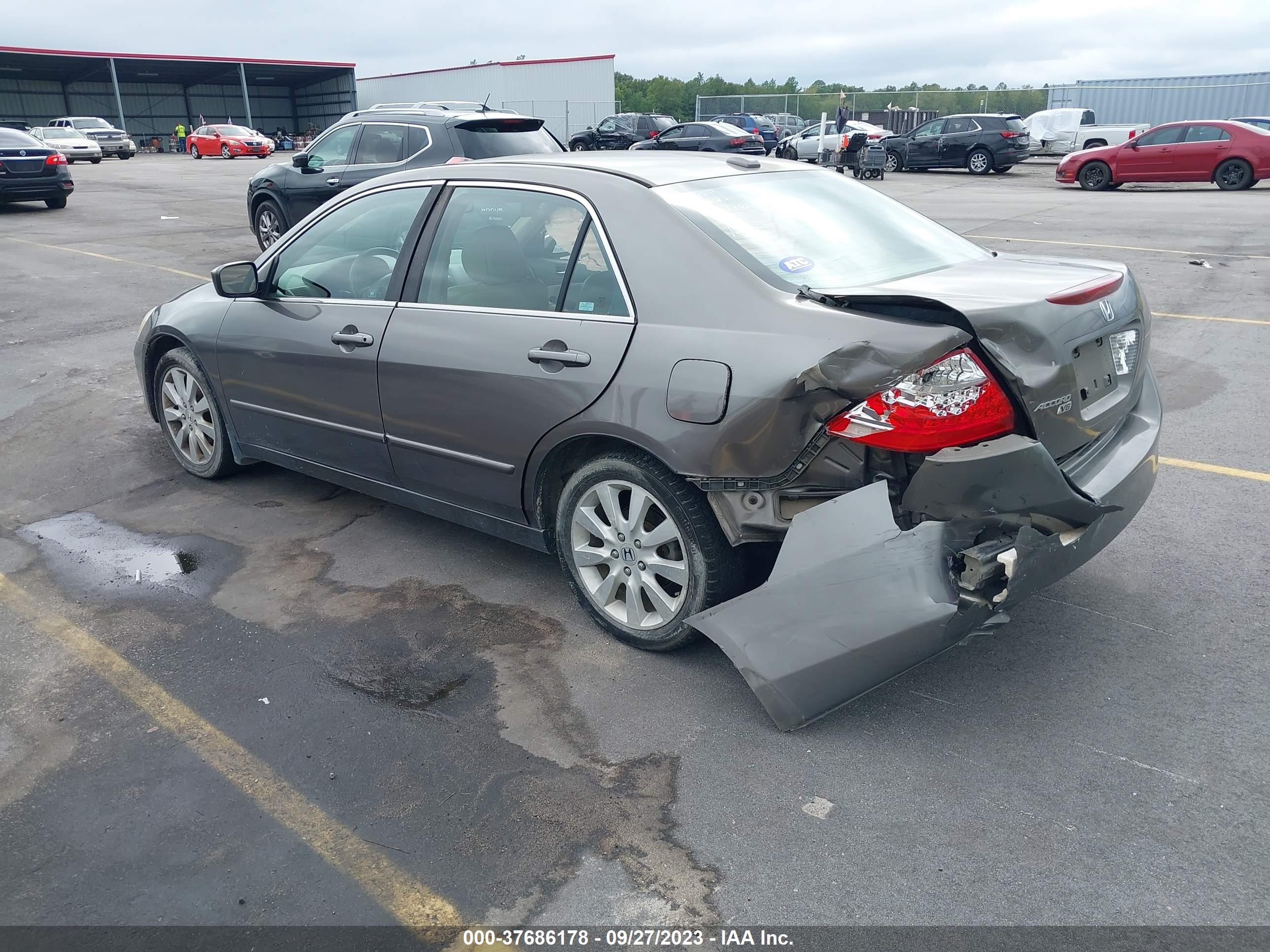 Photo 2 VIN: 1HGCM66537A030168 - HONDA ACCORD 