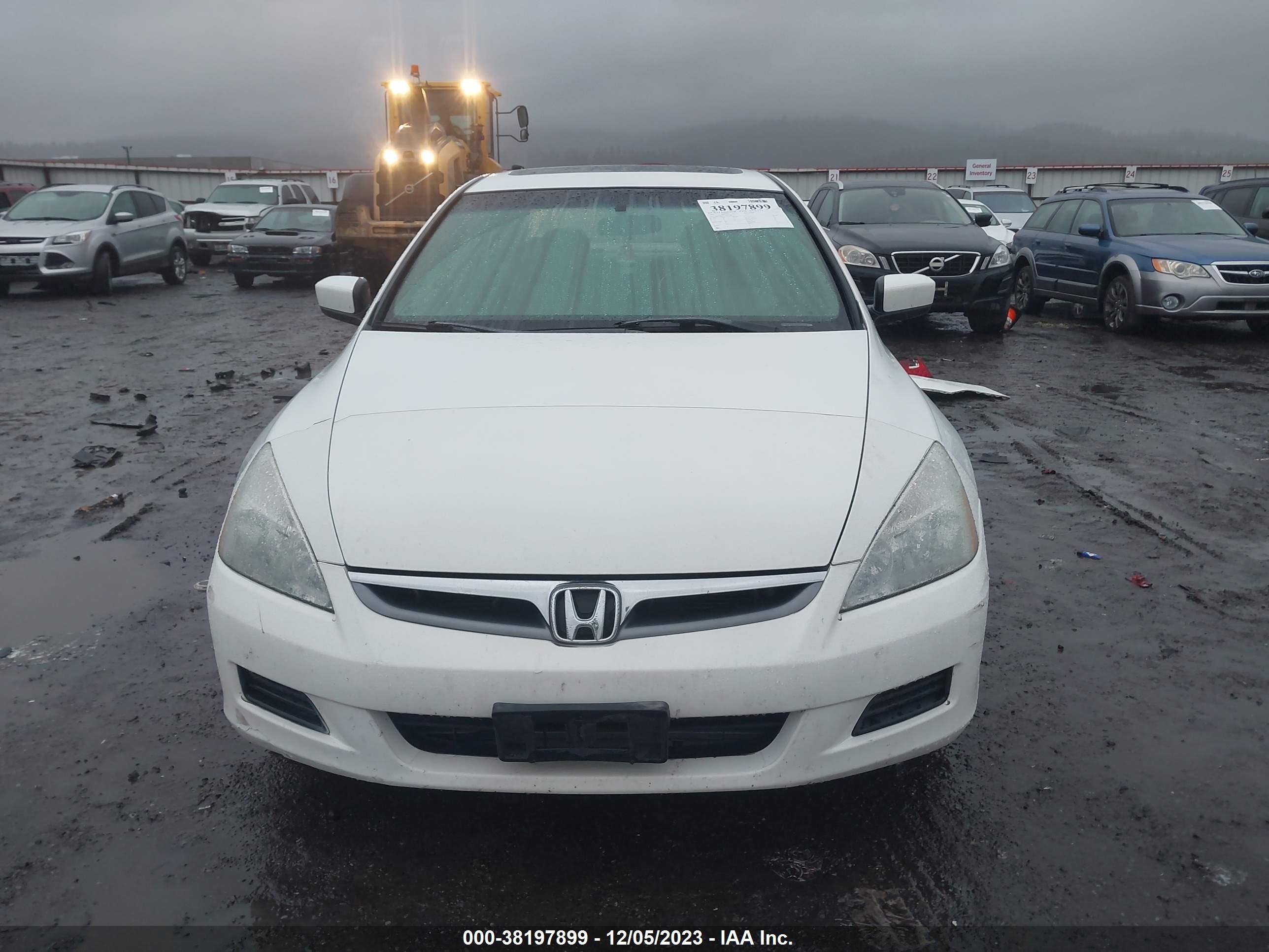 Photo 12 VIN: 1HGCM66537A035953 - HONDA ACCORD 