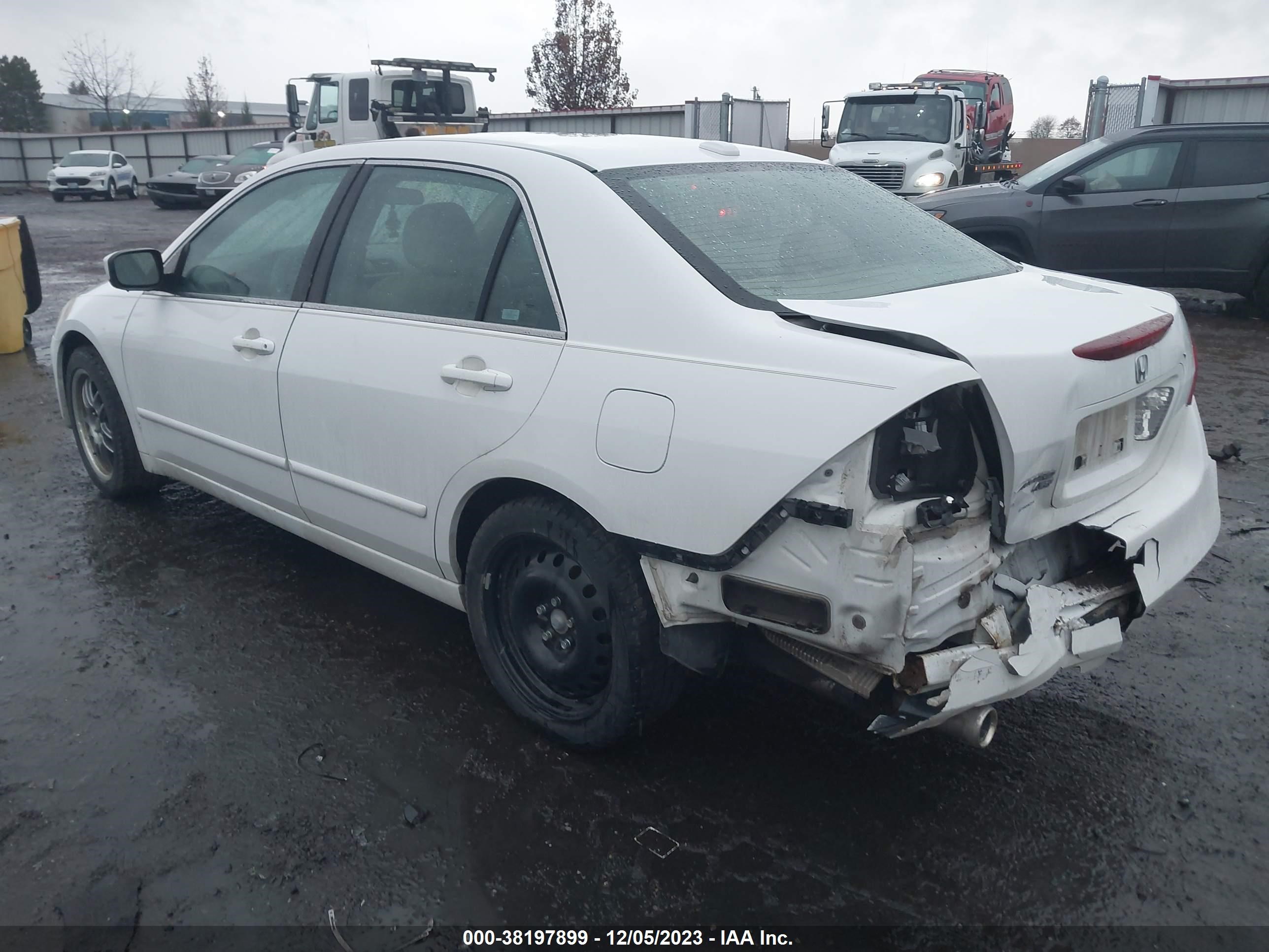 Photo 2 VIN: 1HGCM66537A035953 - HONDA ACCORD 