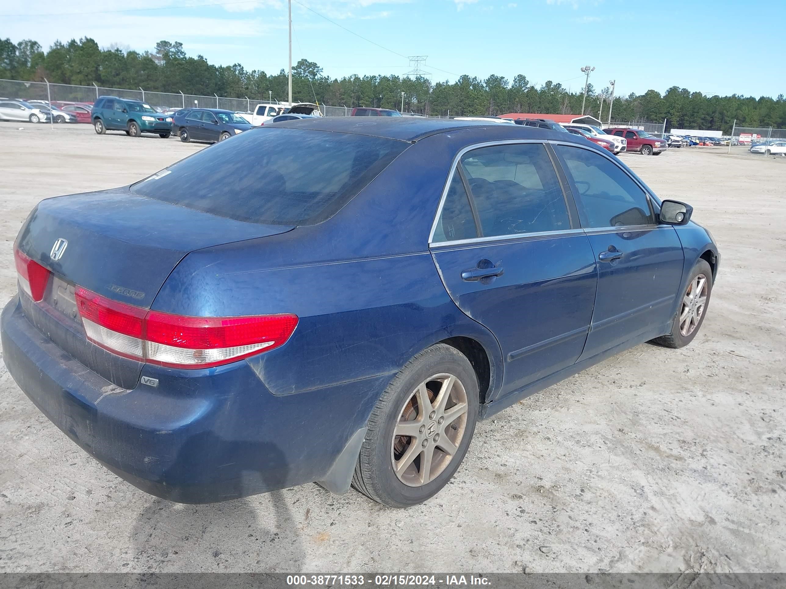 Photo 3 VIN: 1HGCM66543A093368 - HONDA ACCORD 