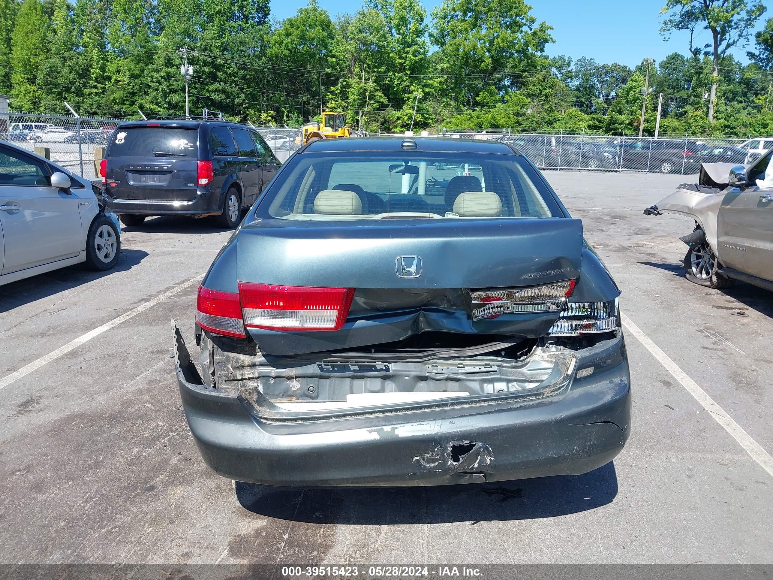 Photo 15 VIN: 1HGCM66544A056967 - HONDA ACCORD 