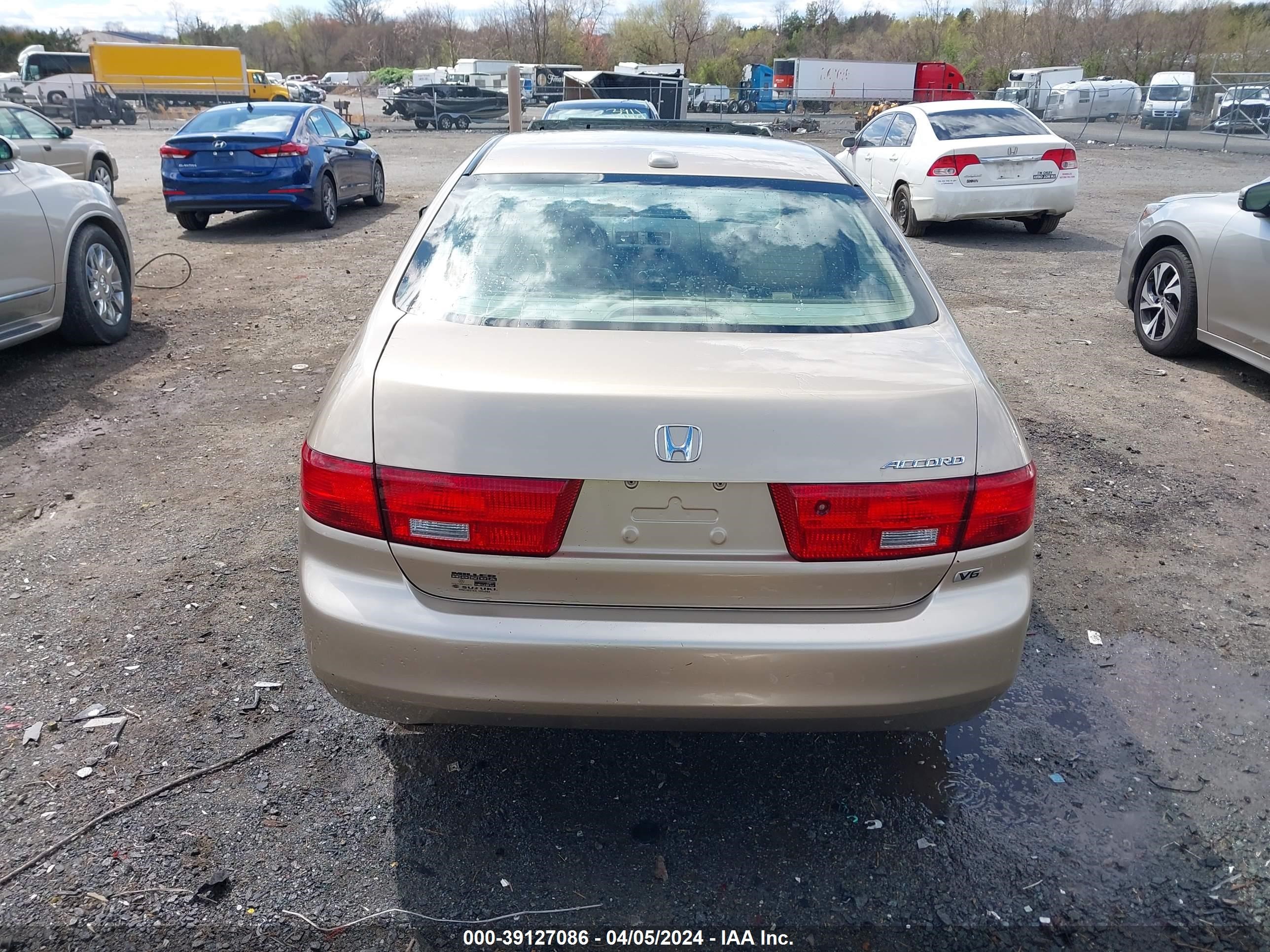 Photo 16 VIN: 1HGCM66545A072202 - HONDA ACCORD 