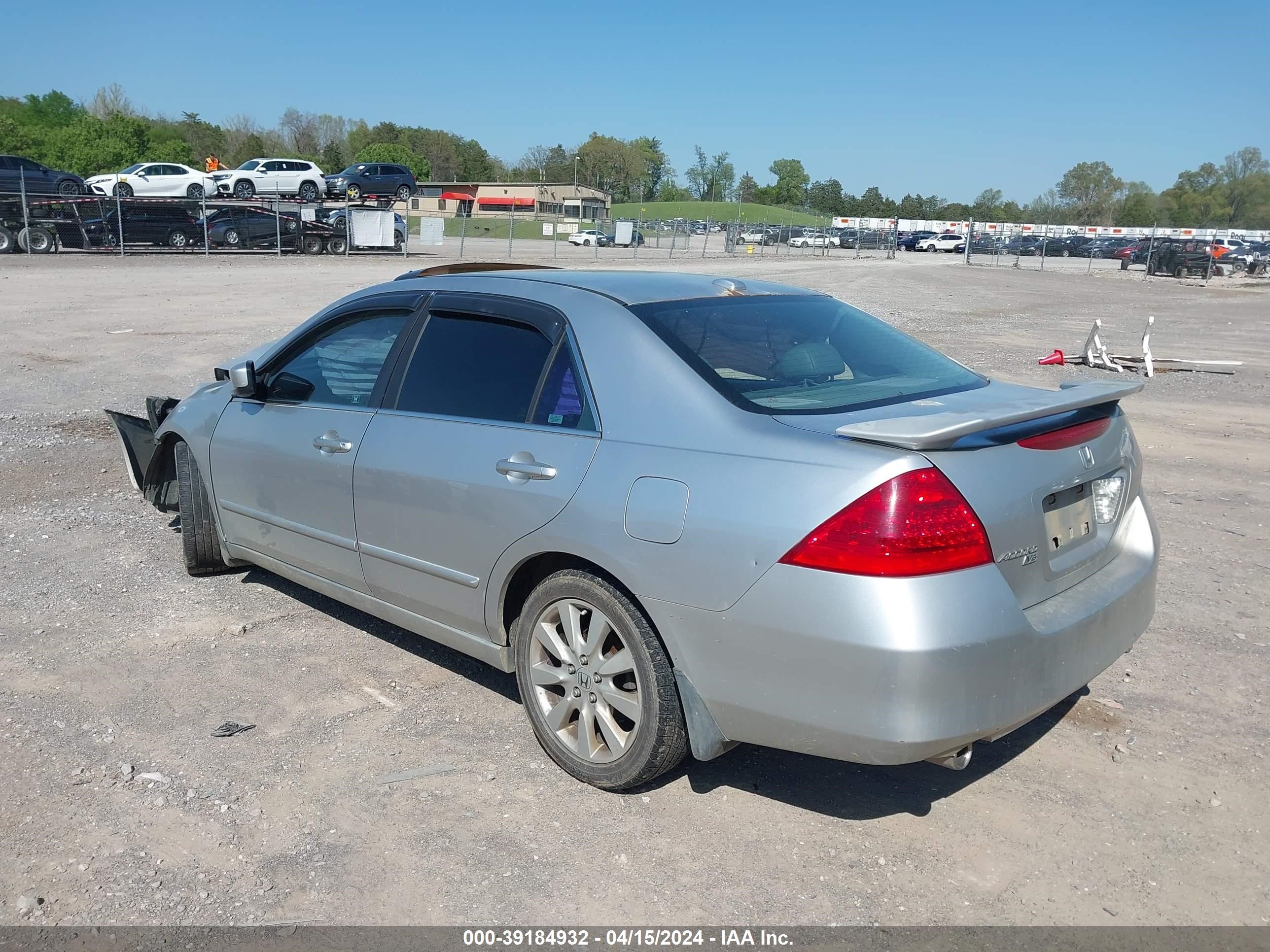 Photo 2 VIN: 1HGCM66547A008907 - HONDA ACCORD 