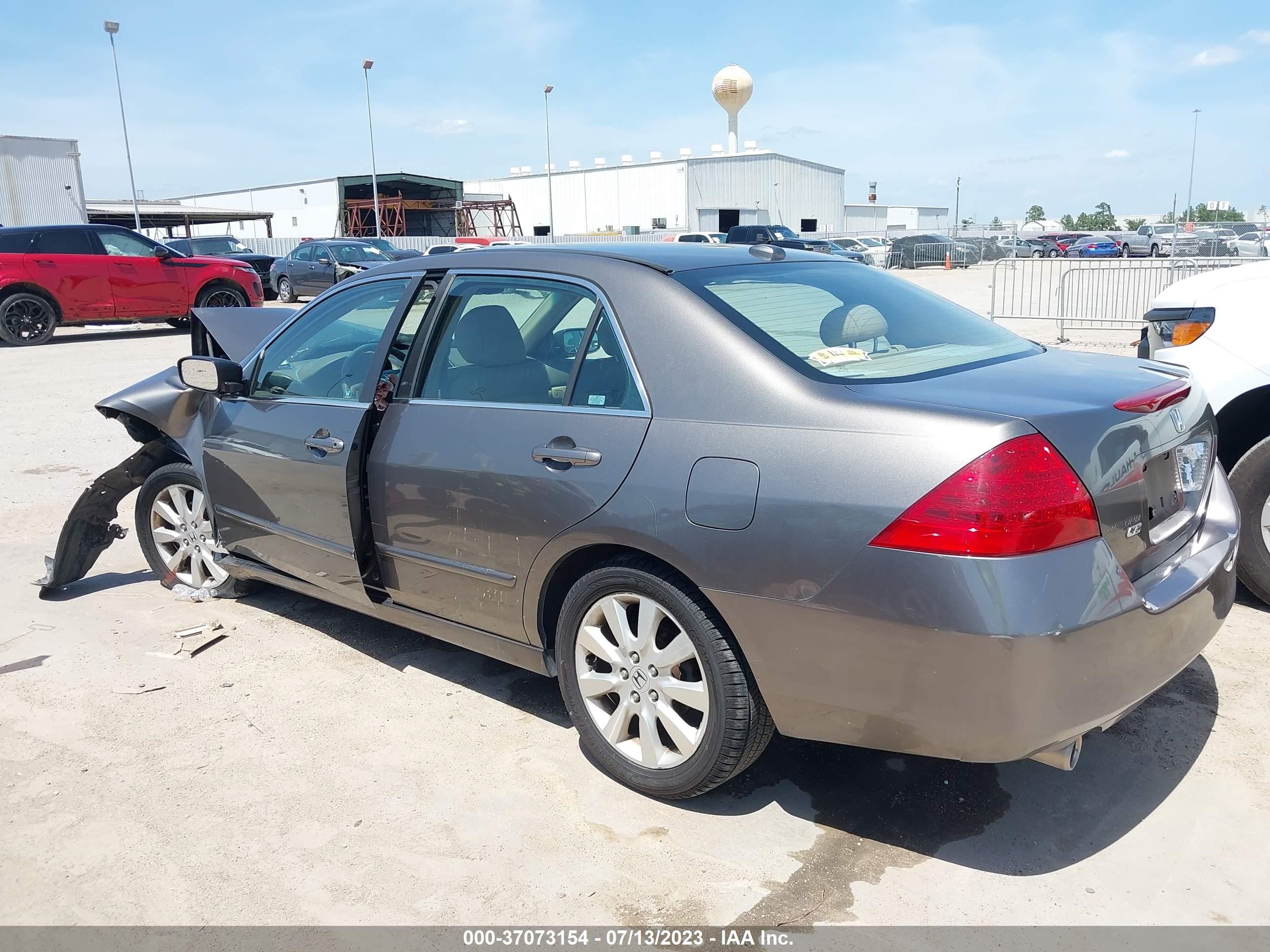 Photo 14 VIN: 1HGCM66547A103354 - HONDA ACCORD 