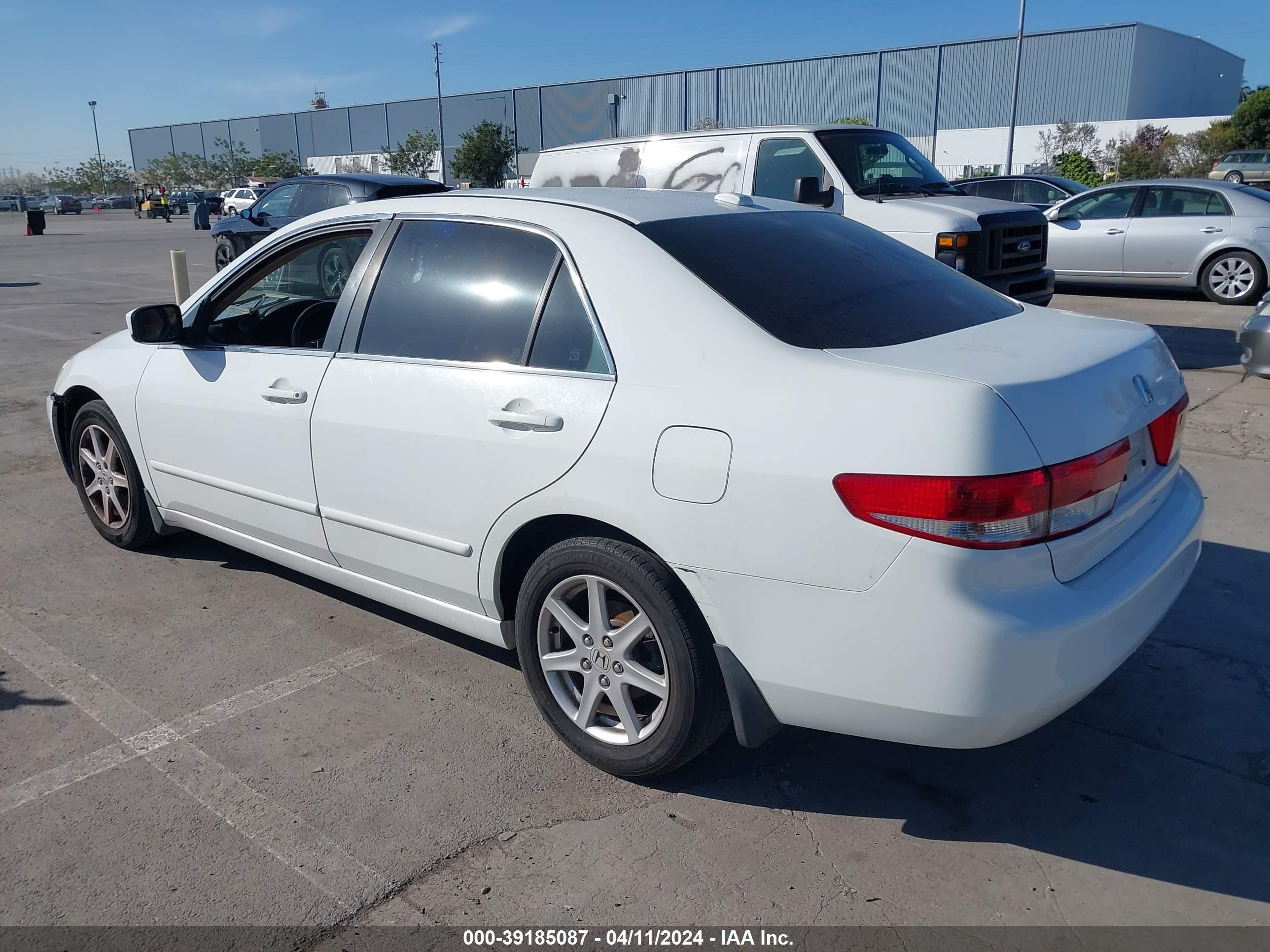 Photo 2 VIN: 1HGCM66554A044598 - HONDA ACCORD 