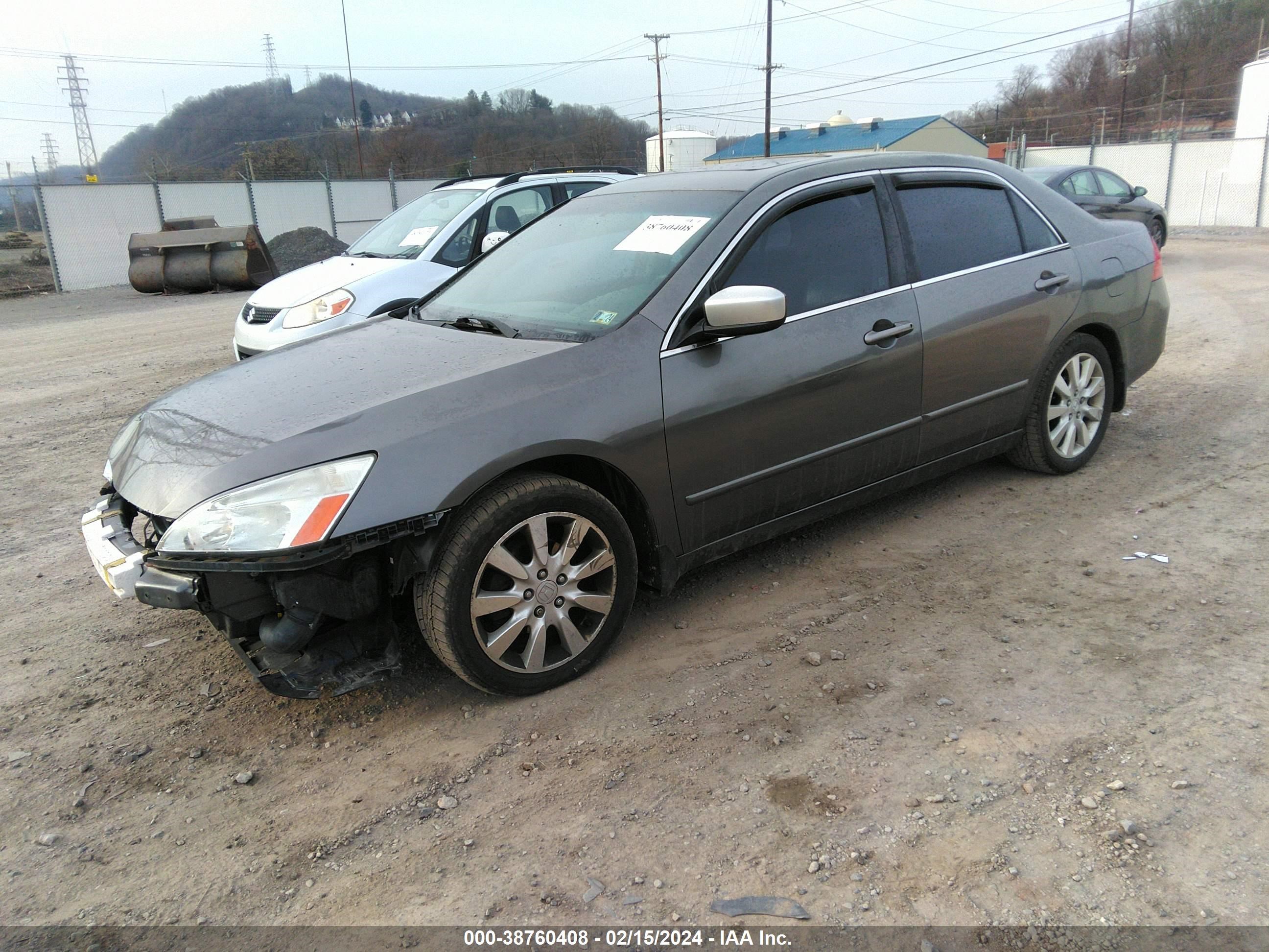 Photo 1 VIN: 1HGCM66556A033703 - HONDA ACCORD 